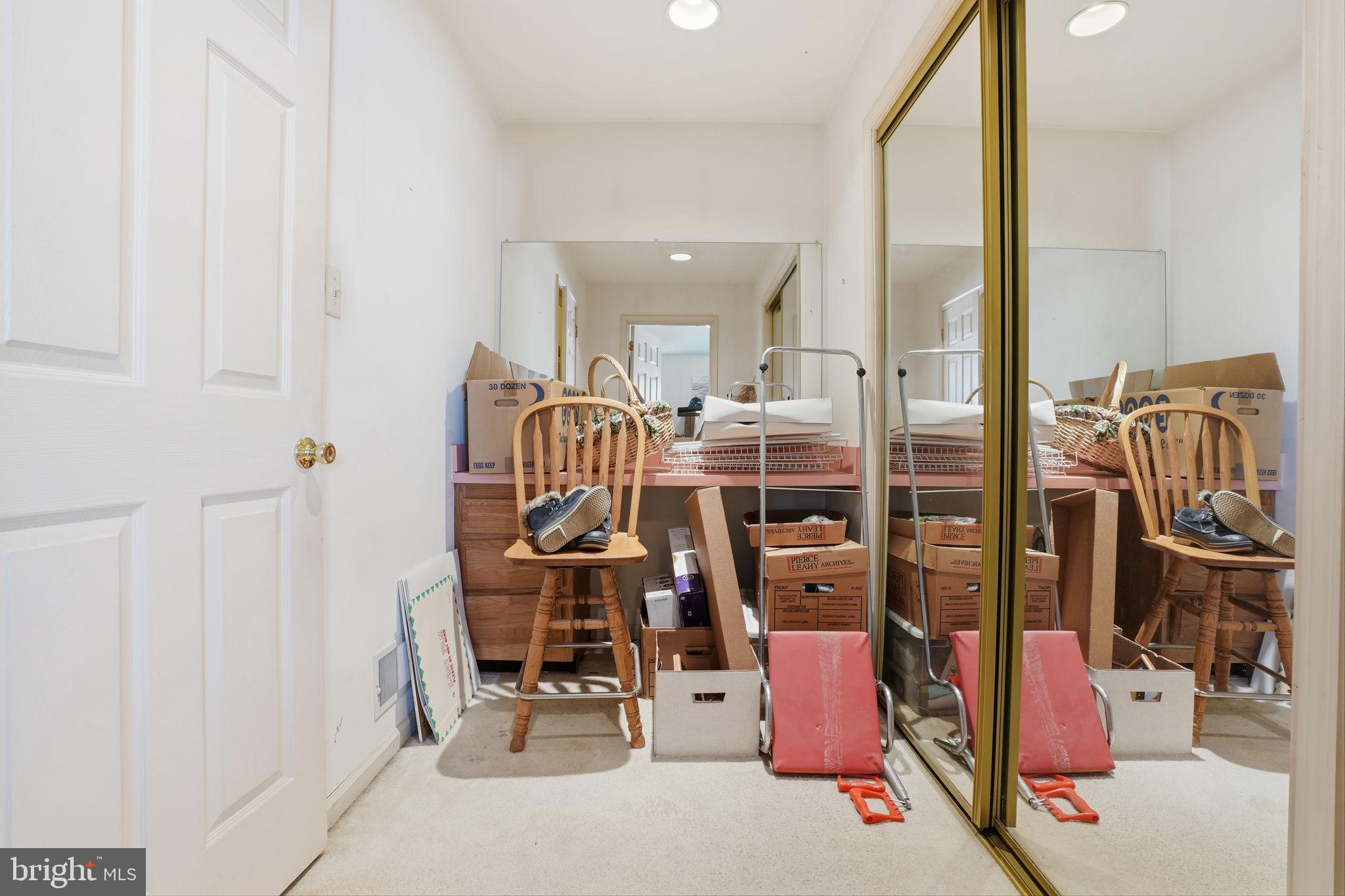 NESHAMINY POINTE - Residential