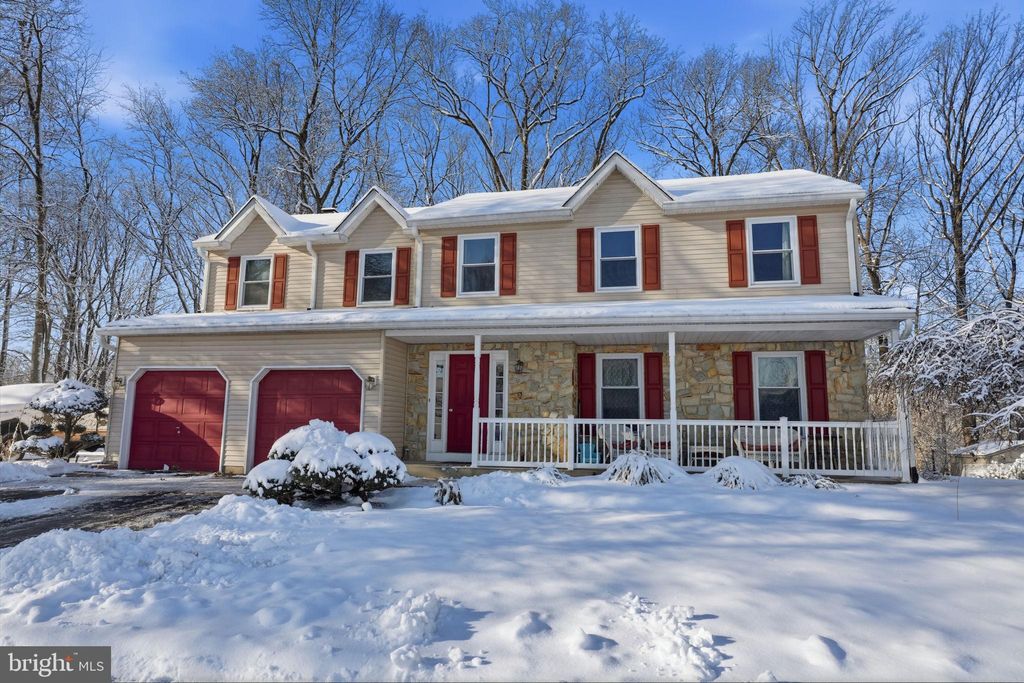 Photo of 937 Highpointe Circle, LANGHORNE, PA 19047 (MLS # PABU2112294)