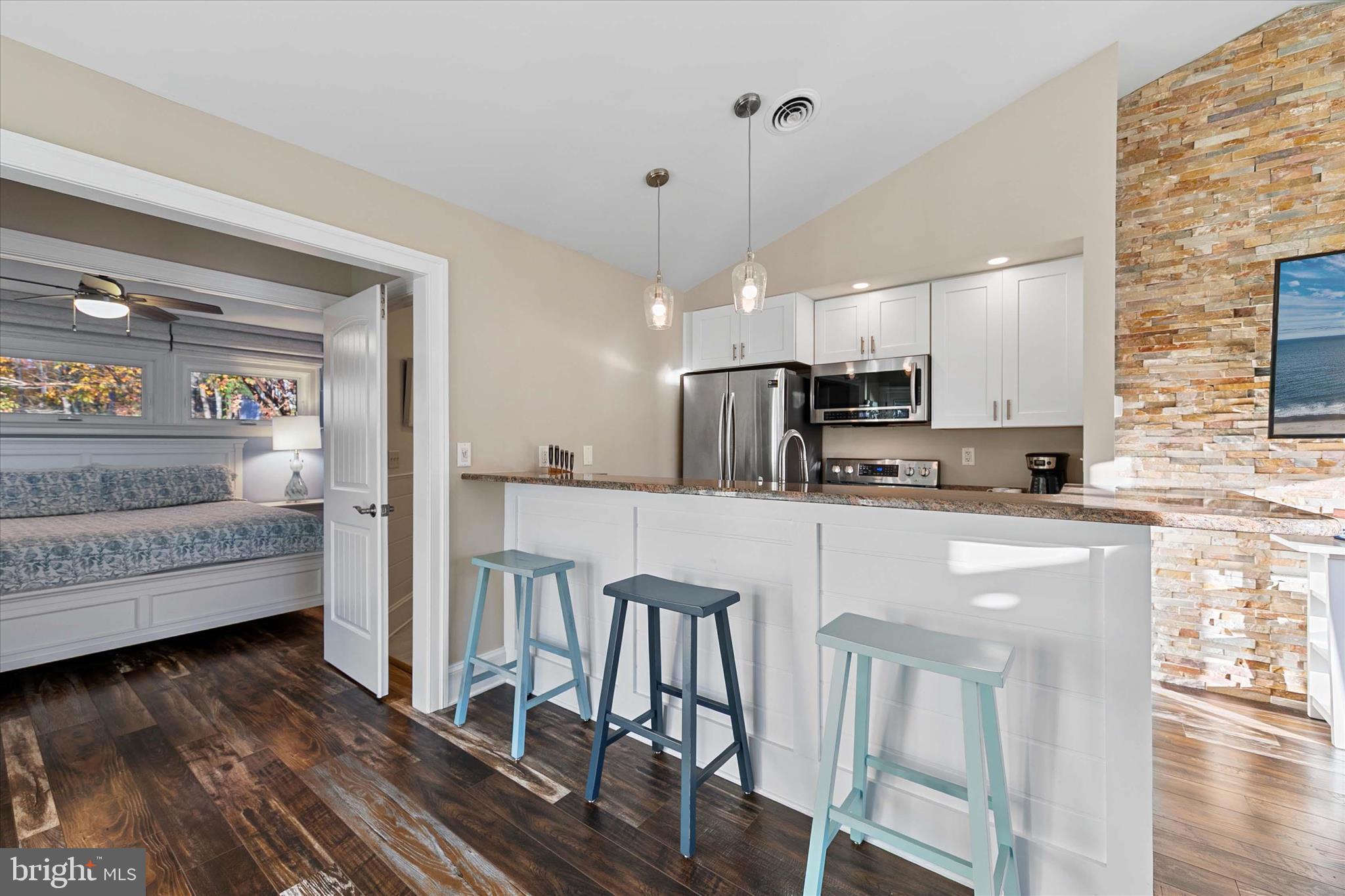 SEA COLONY WEST - Residential