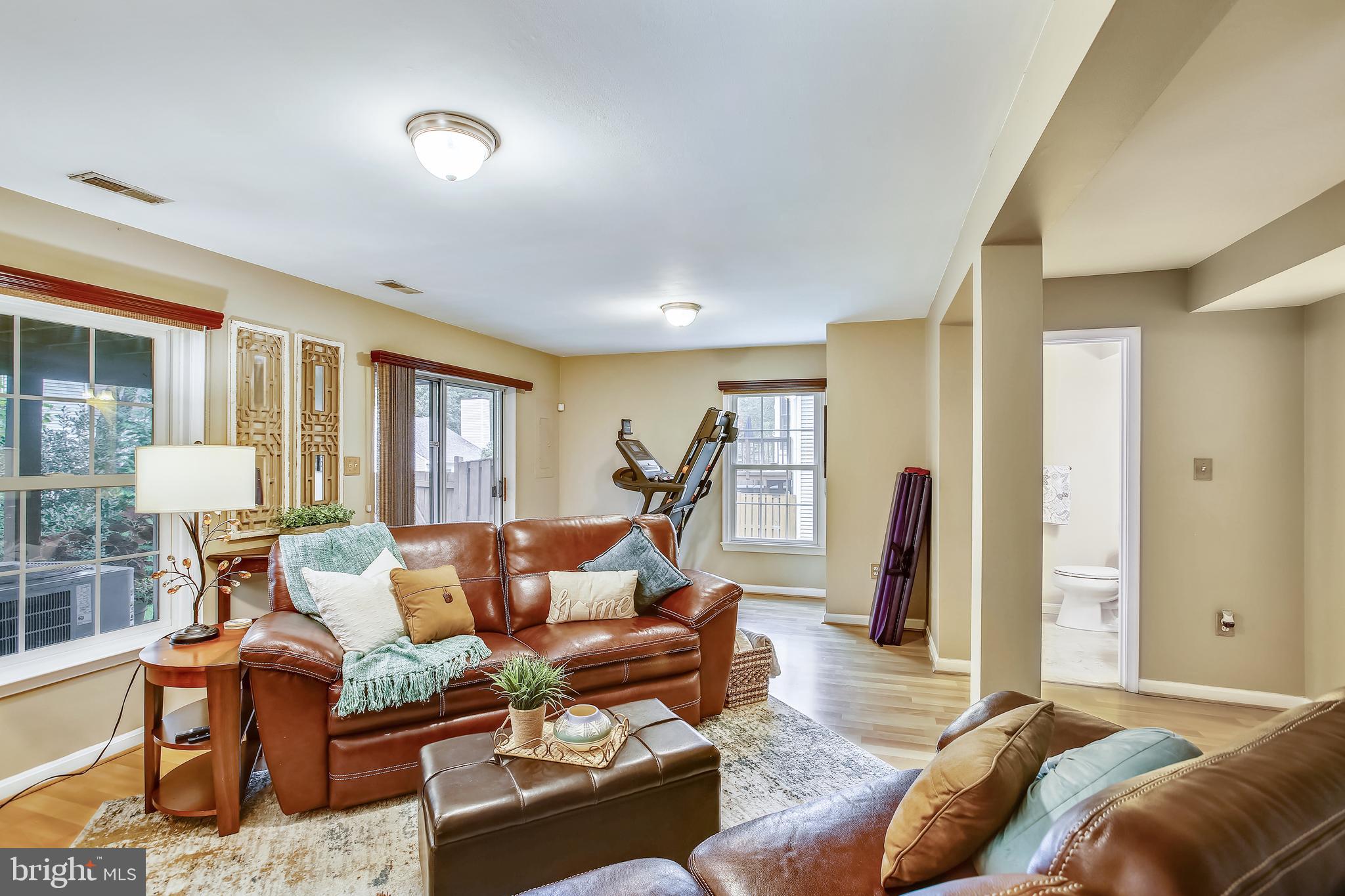 WEST SPRINGFIELD - Residential