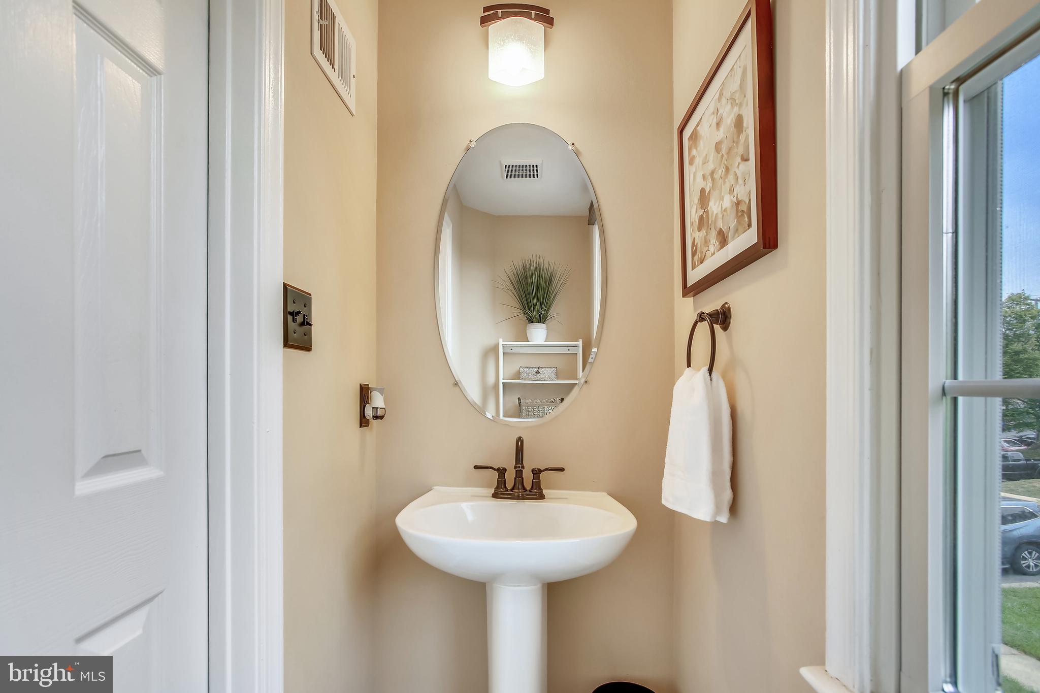 WEST SPRINGFIELD - Residential