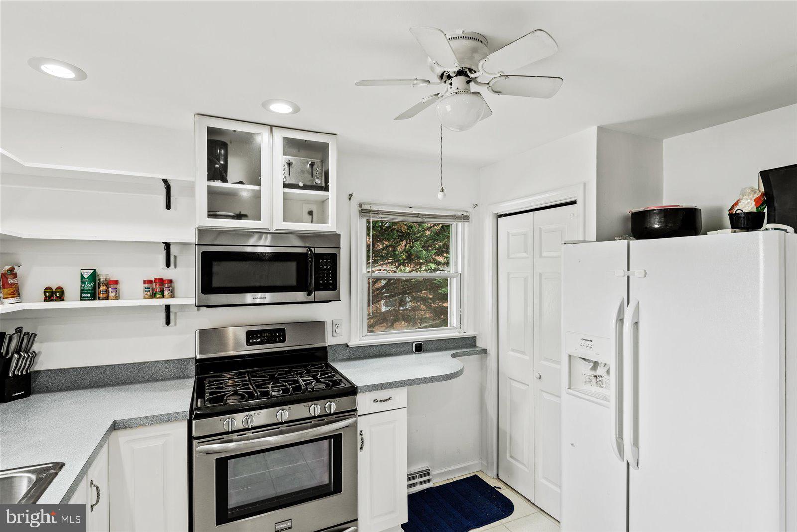 NORMANDY VILLAGE - Residential