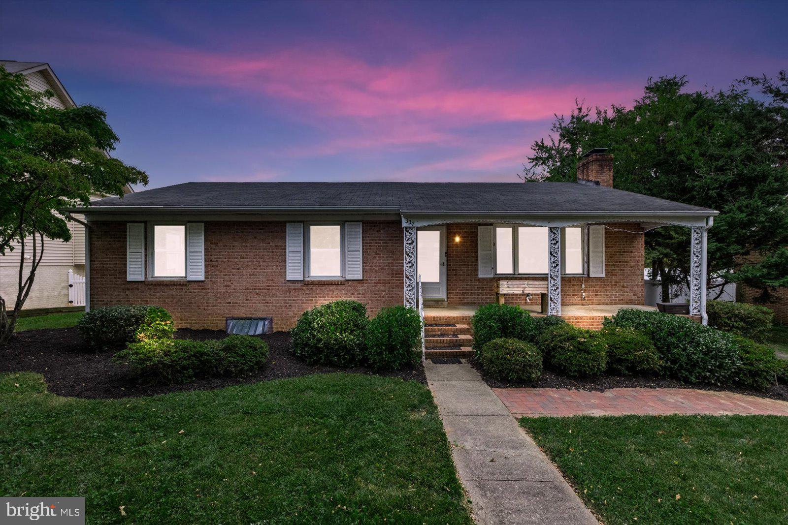 NORMANDY VILLAGE - Residential