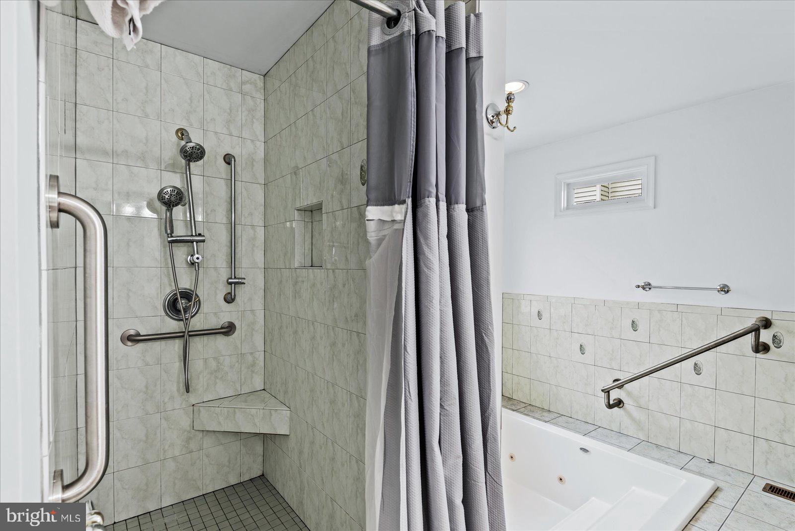 NORMANDY VILLAGE - Residential