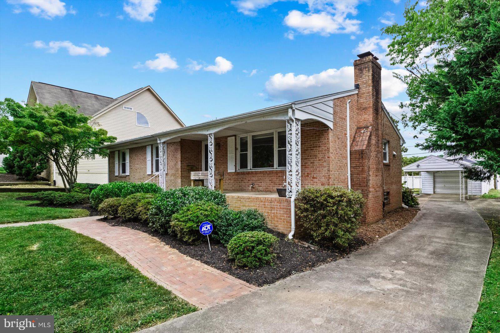 NORMANDY VILLAGE - Residential