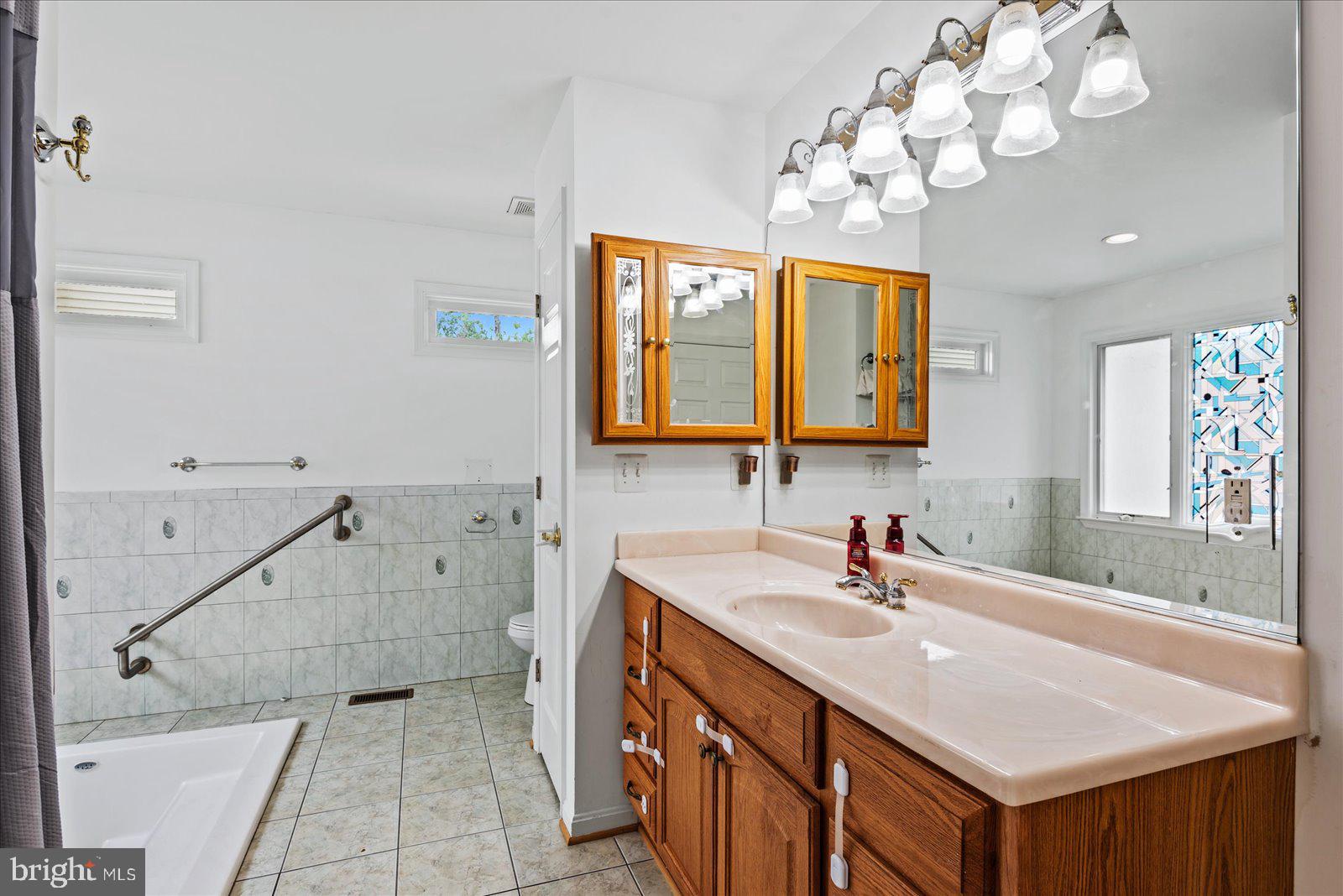 NORMANDY VILLAGE - Residential