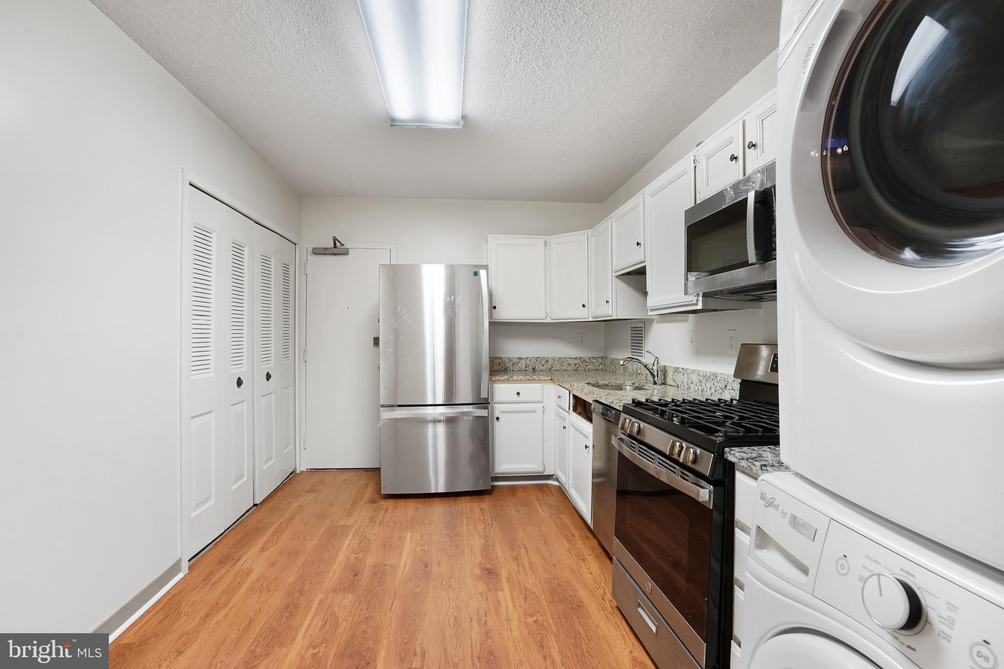 SKYLINE PLAZA - Residential Lease