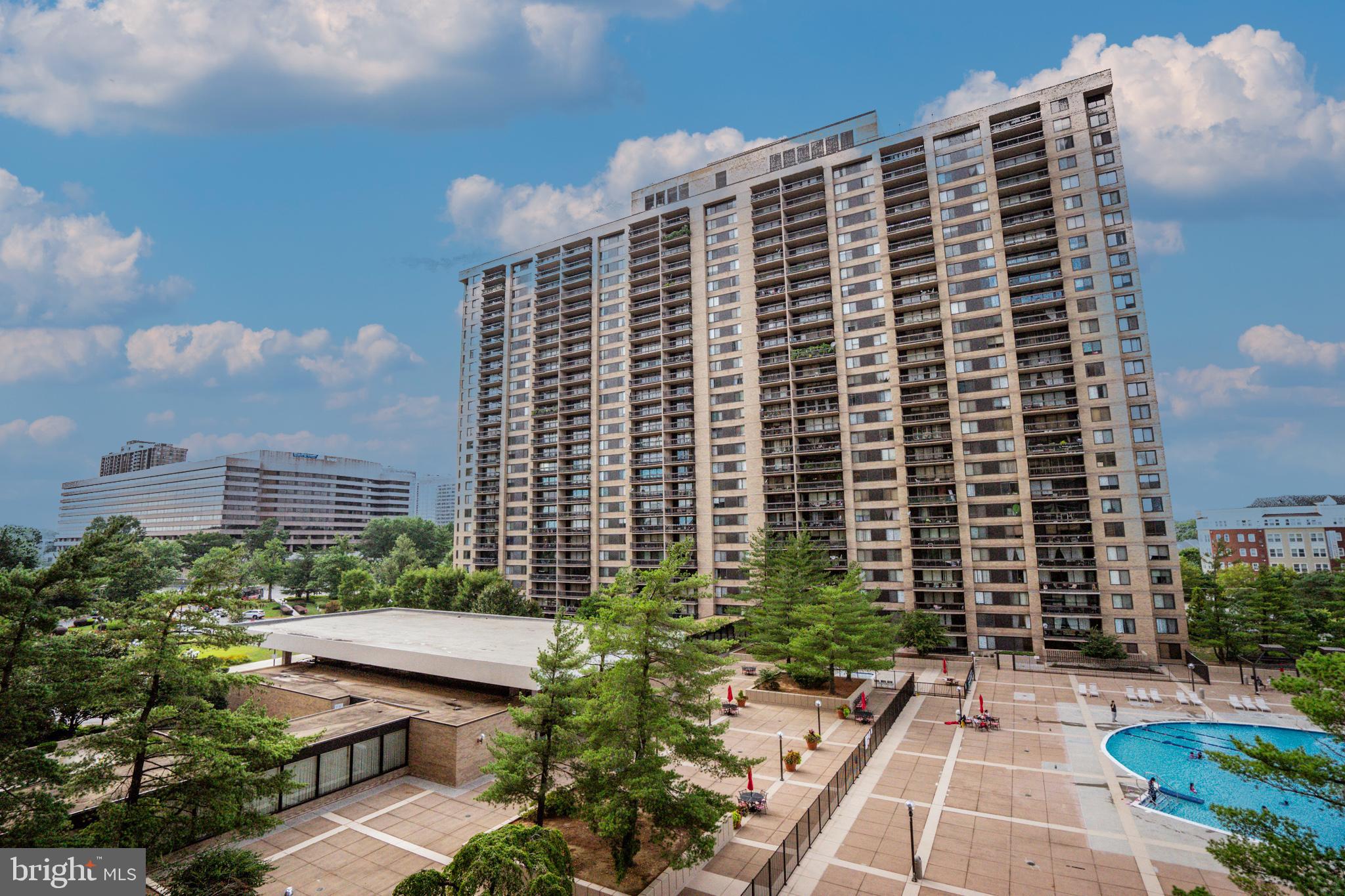 SKYLINE PLAZA - Residential Lease