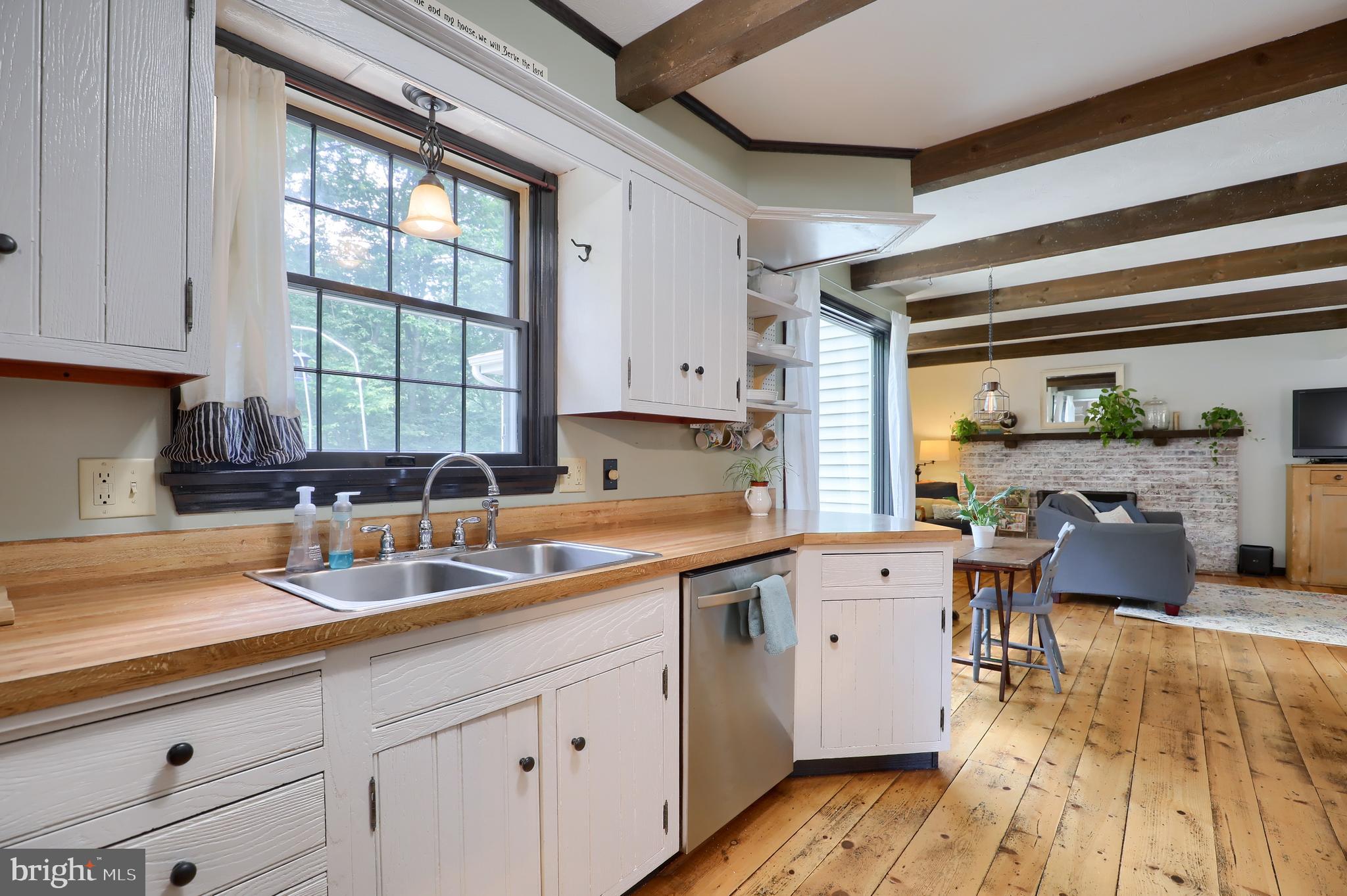 CANTERBURY PLACE - Residential