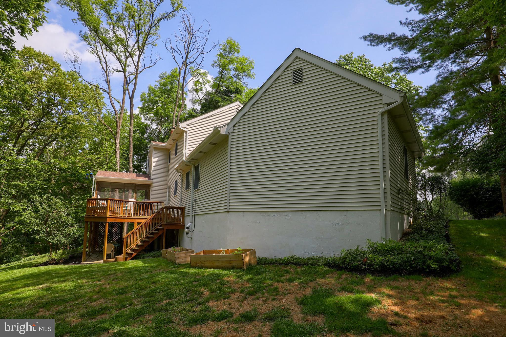 CANTERBURY PLACE - Residential