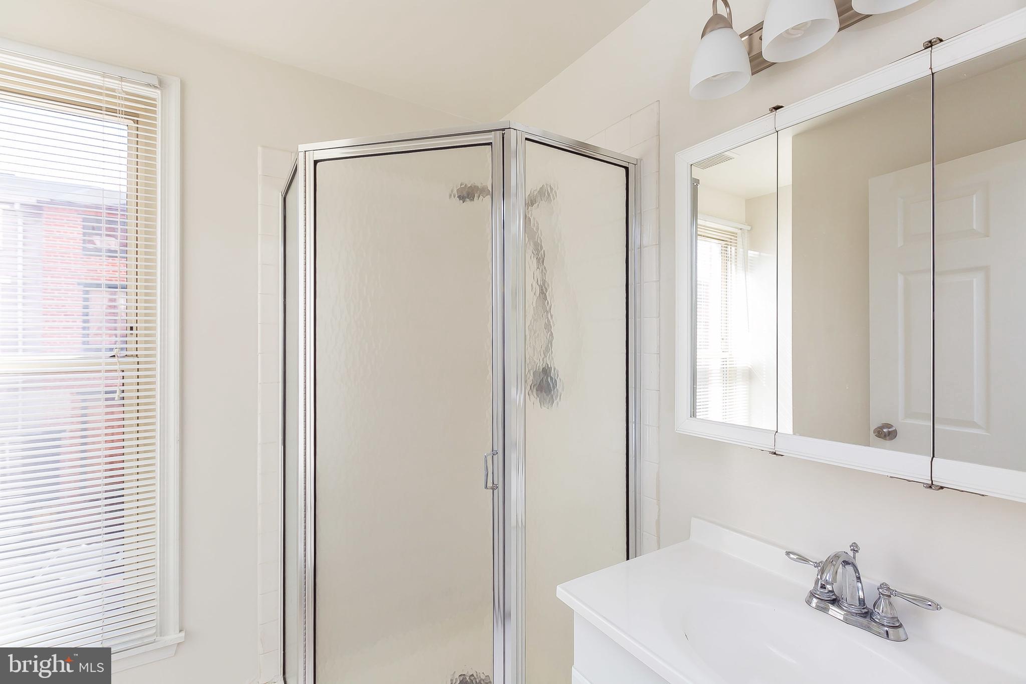 HENRIETTA SQUARE - Residential Lease