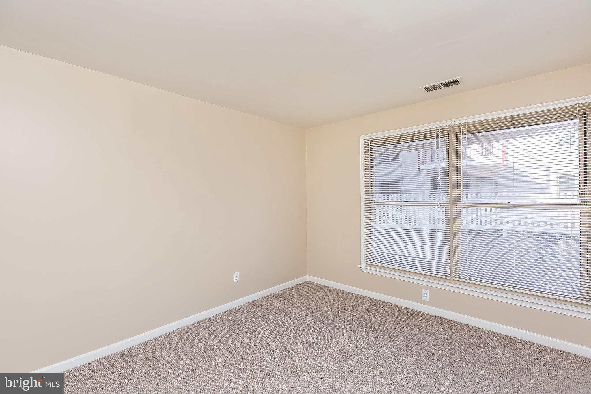 HENRIETTA SQUARE - Residential Lease