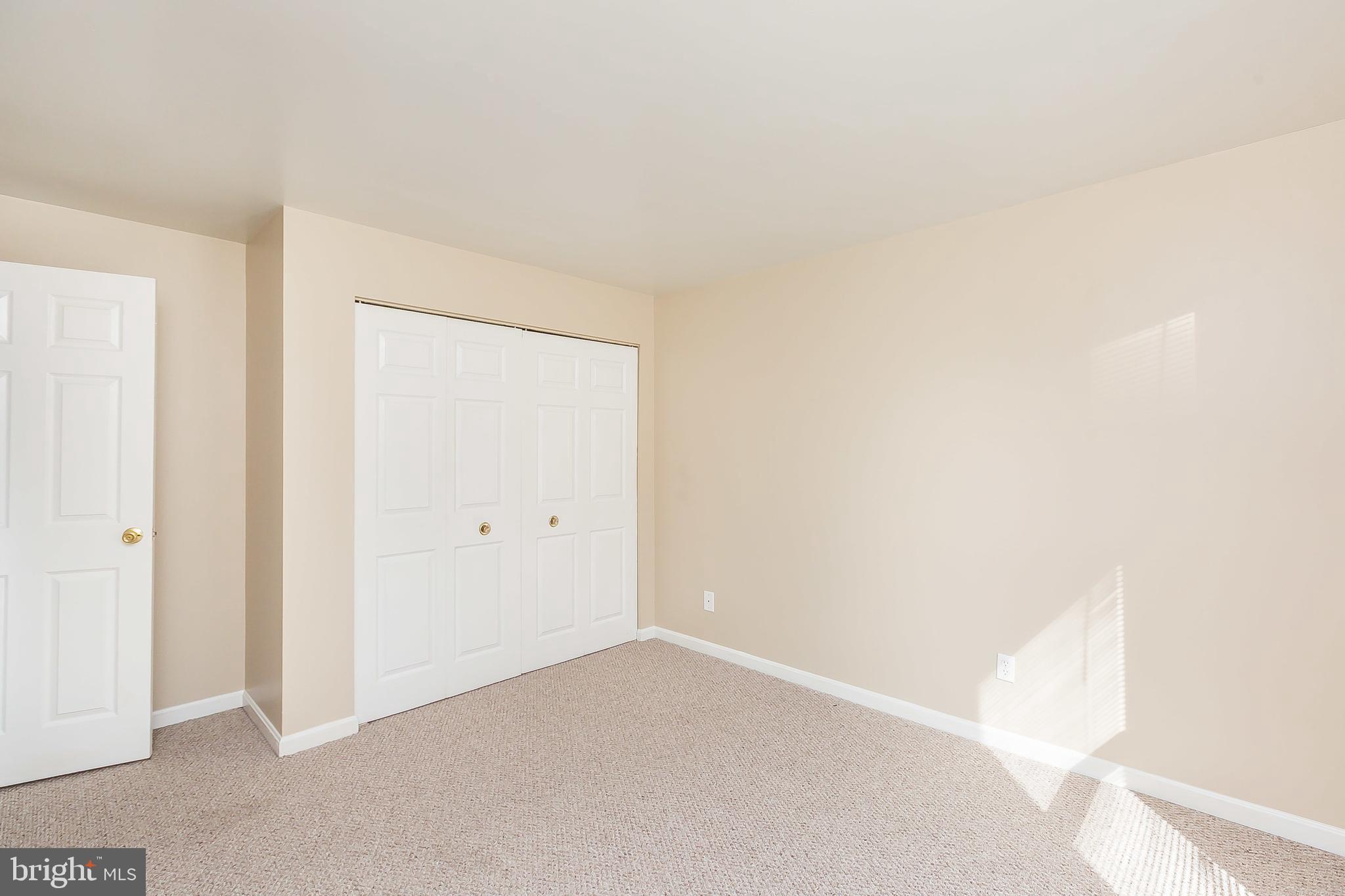 HENRIETTA SQUARE - Residential Lease