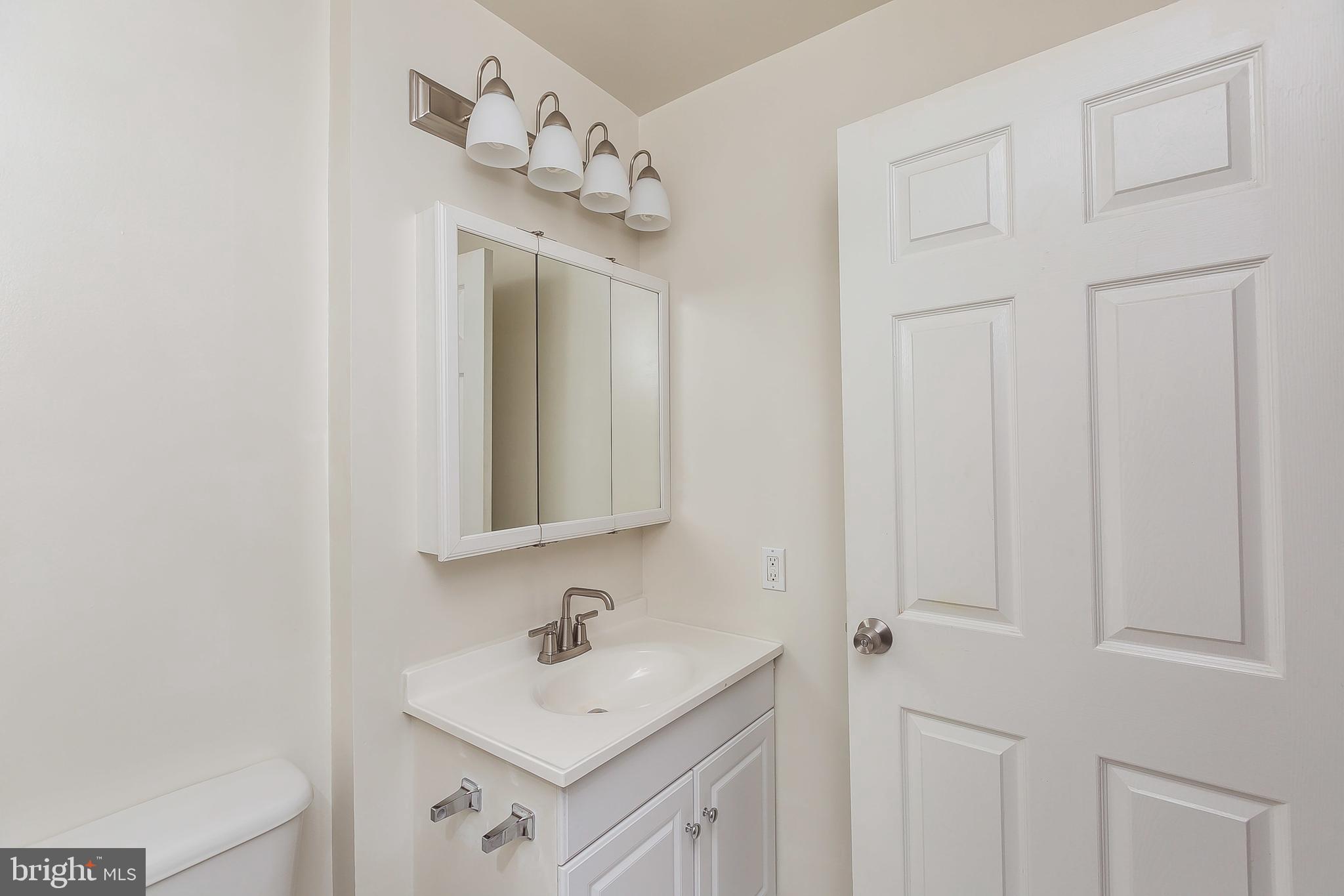 HENRIETTA SQUARE - Residential Lease