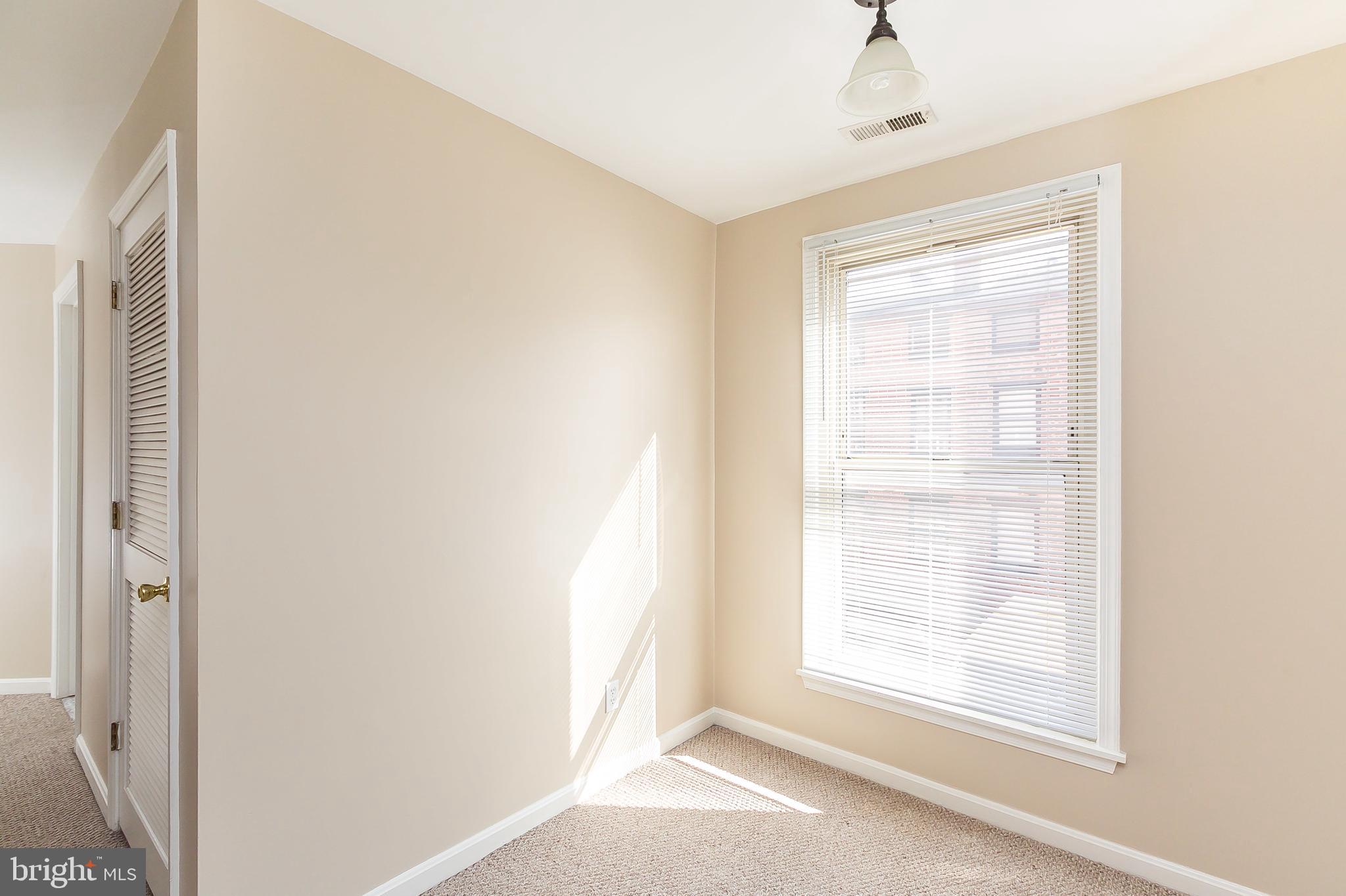 HENRIETTA SQUARE - Residential Lease