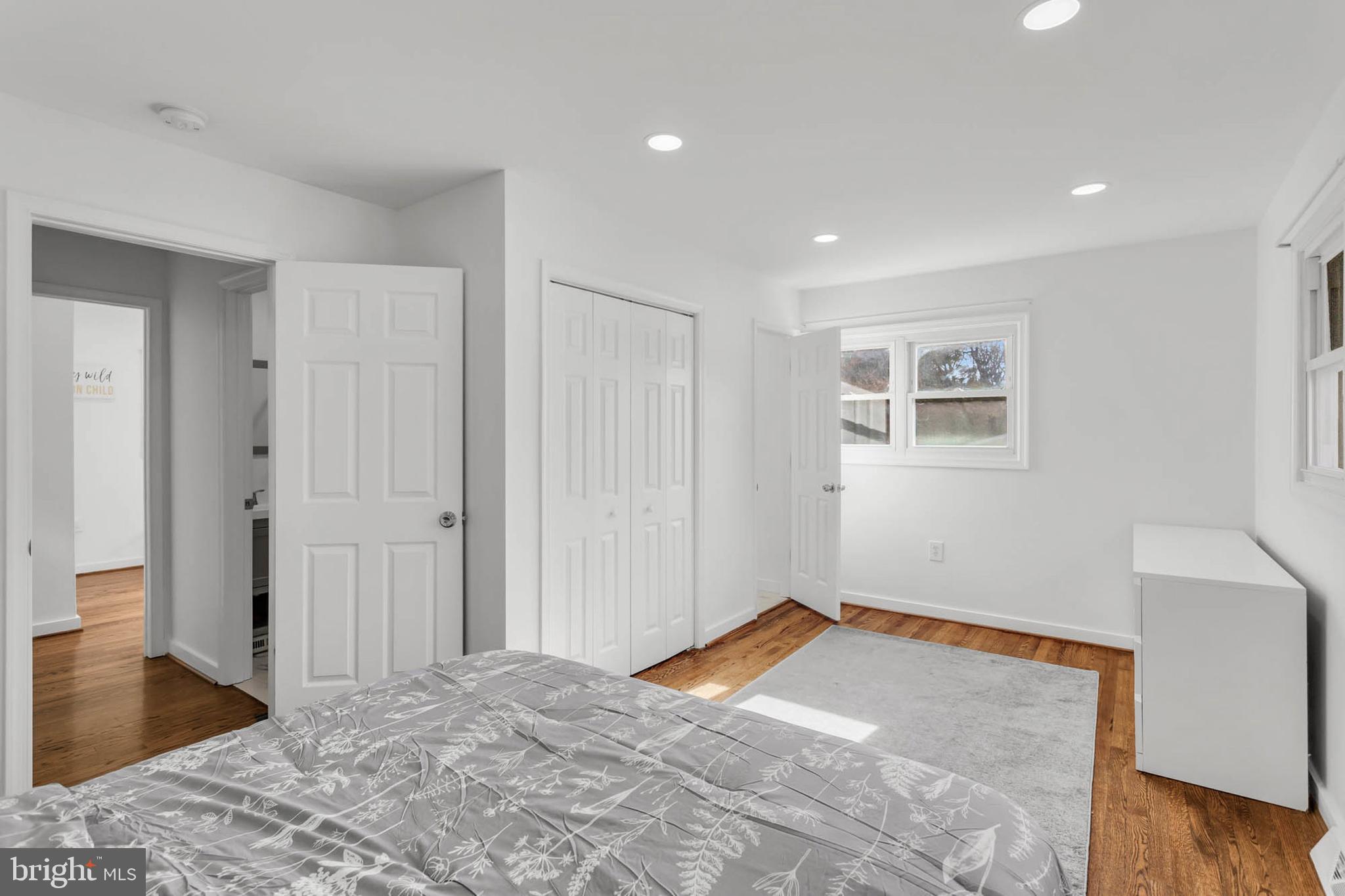 SUNNYBROOK FARMS - Residential