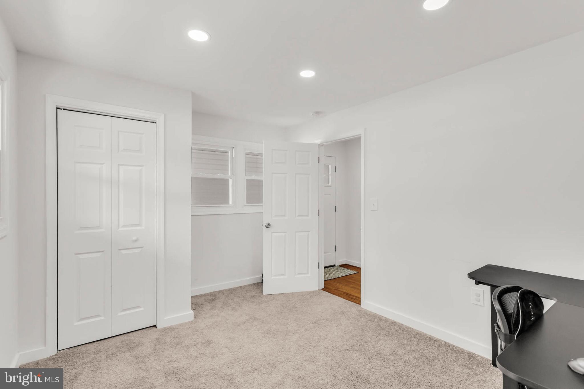 SUNNYBROOK FARMS - Residential