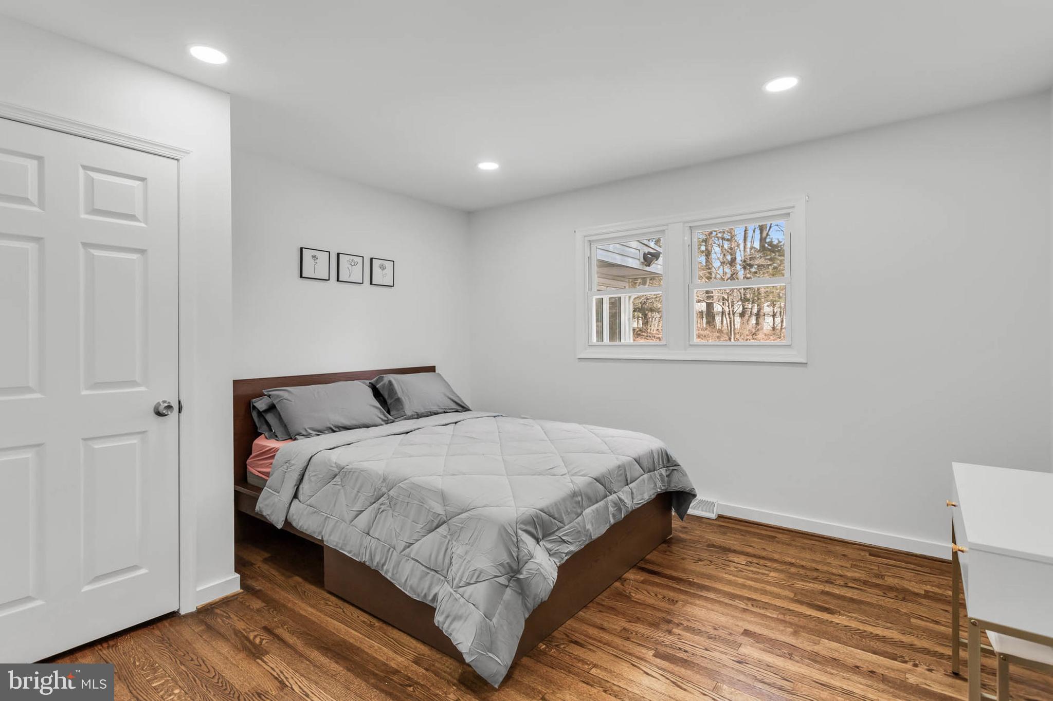 SUNNYBROOK FARMS - Residential