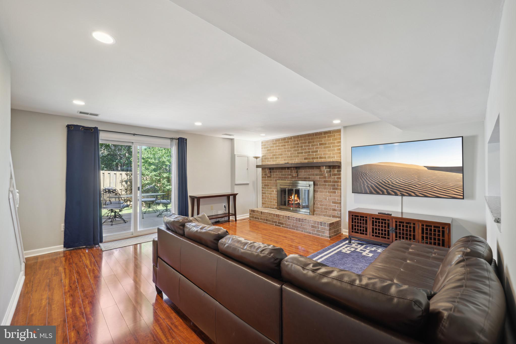 TARTAN VILLAGE - Residential Lease