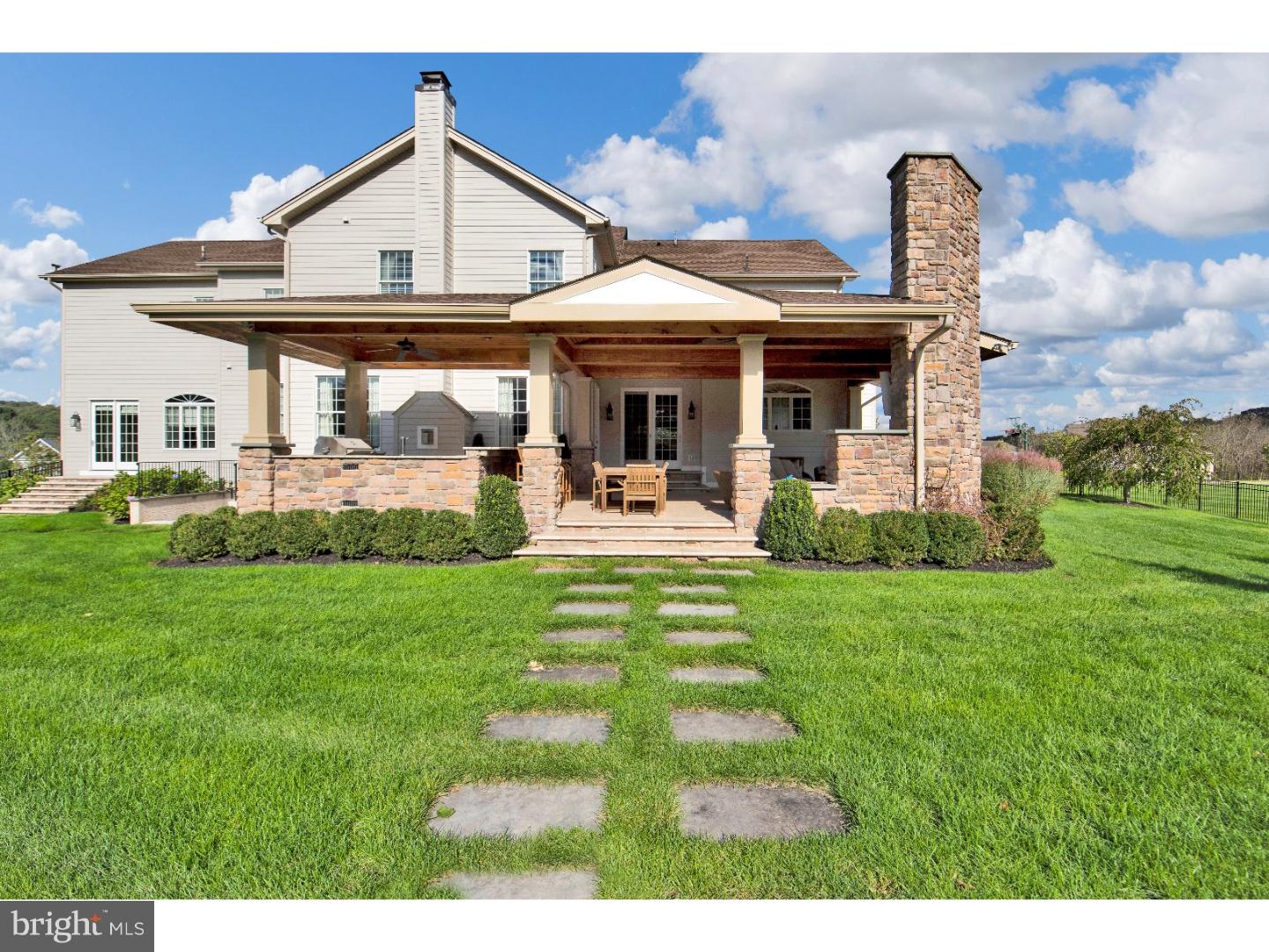 DUTCHESS FARM ESTS - Residential