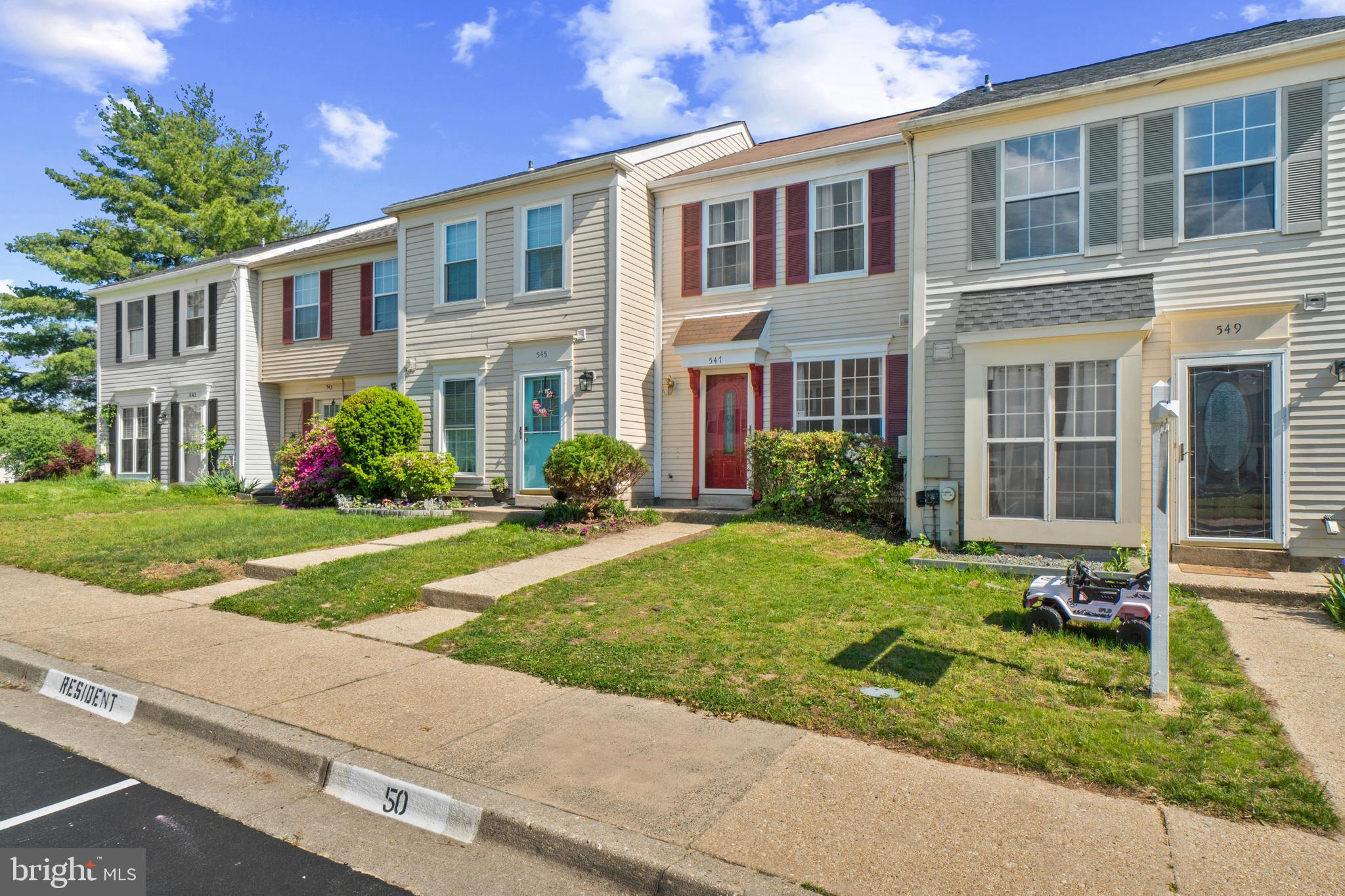 CLOVERLEAF TOWNHOUSES - Residential