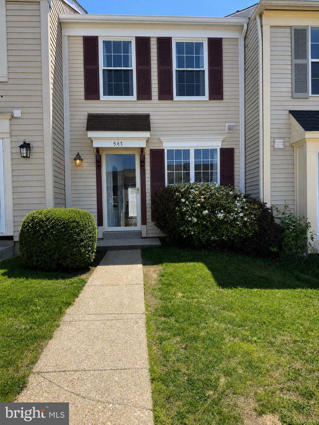 547 DAHLGREEN ROAD
