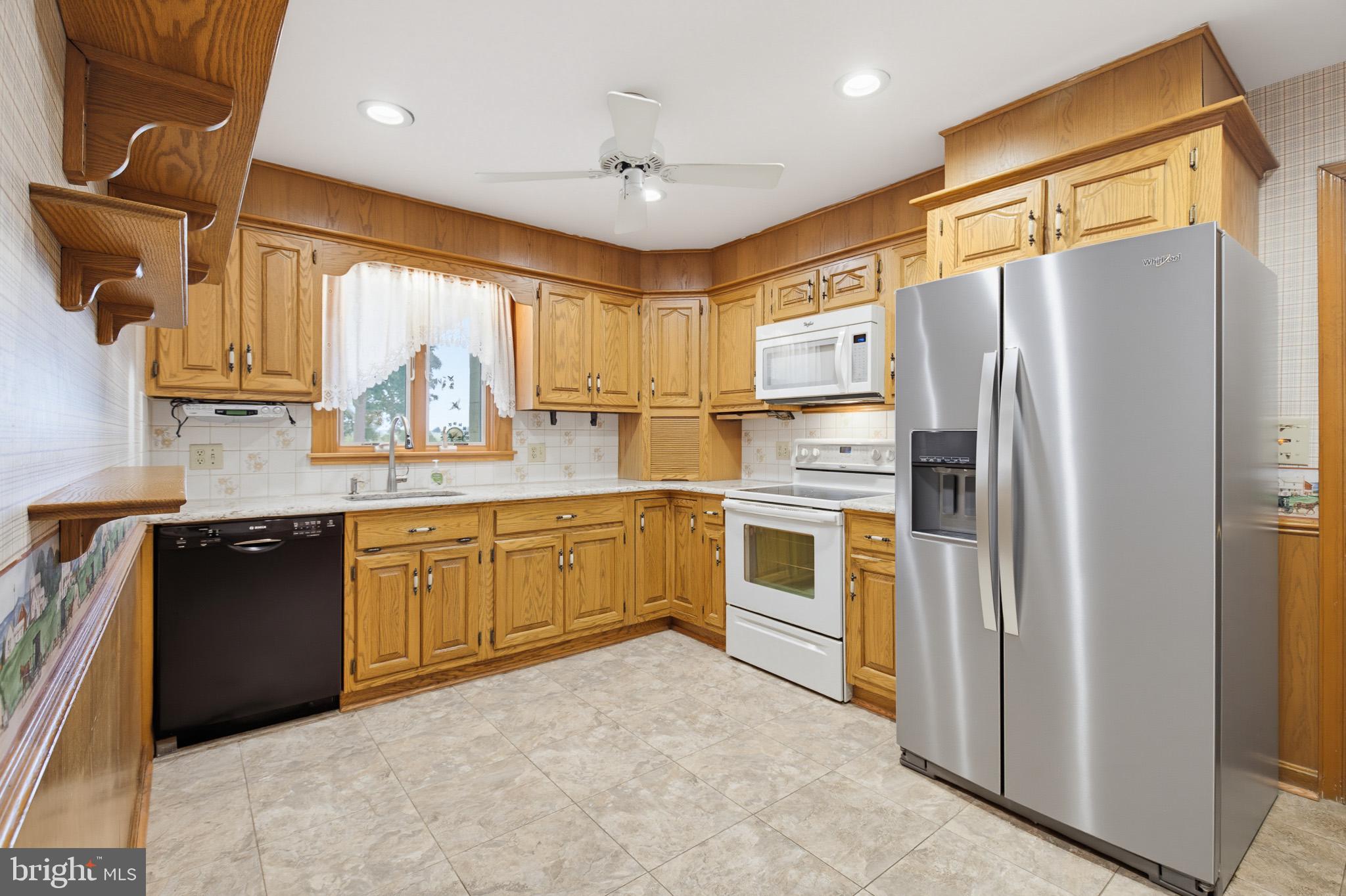 1164 LONG LANE