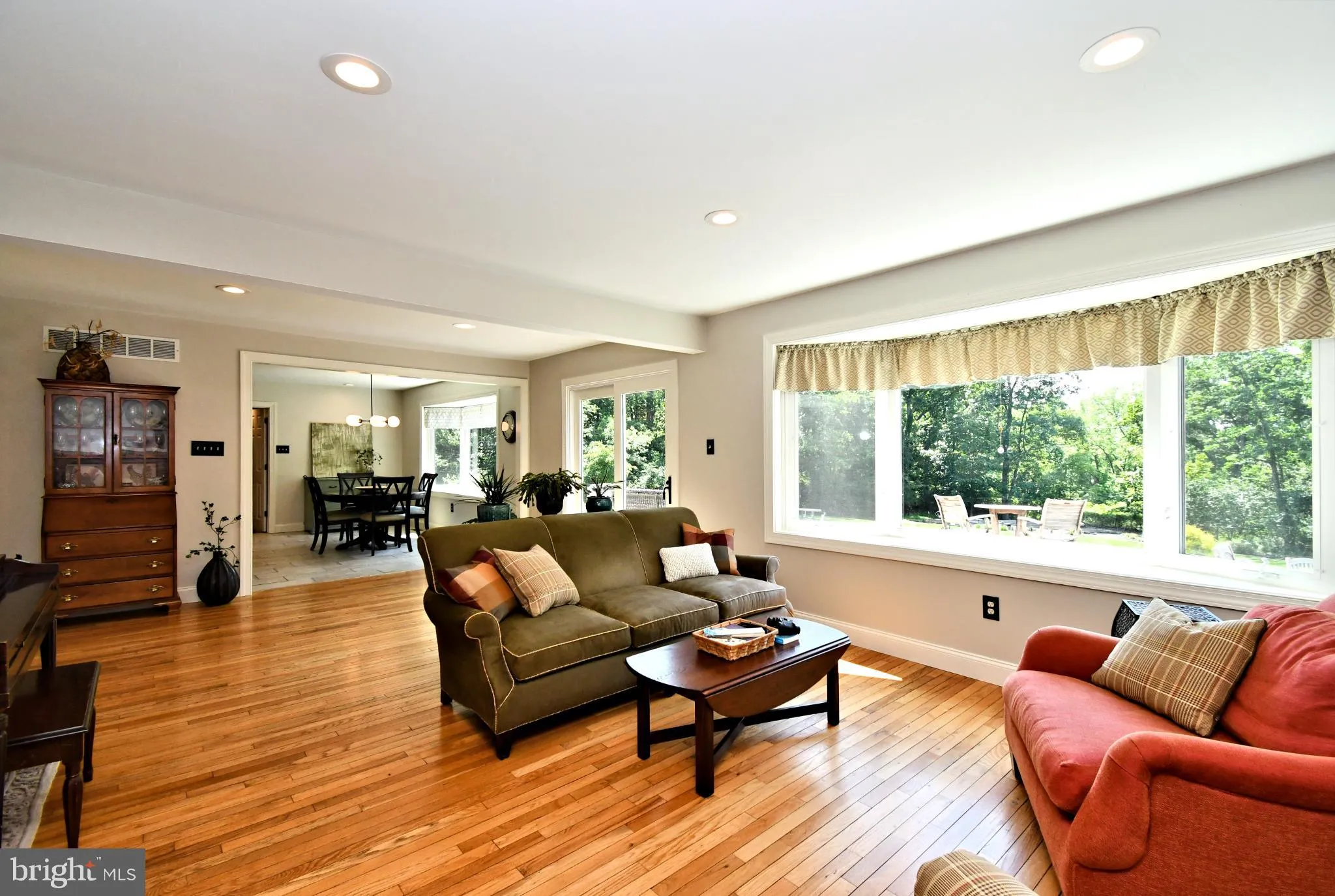 Harleysville, Pennsylvania 19438, United States, 4 Bedrooms Bedrooms, ,3 BathroomsBathrooms,Residential,Coming Soon,204358