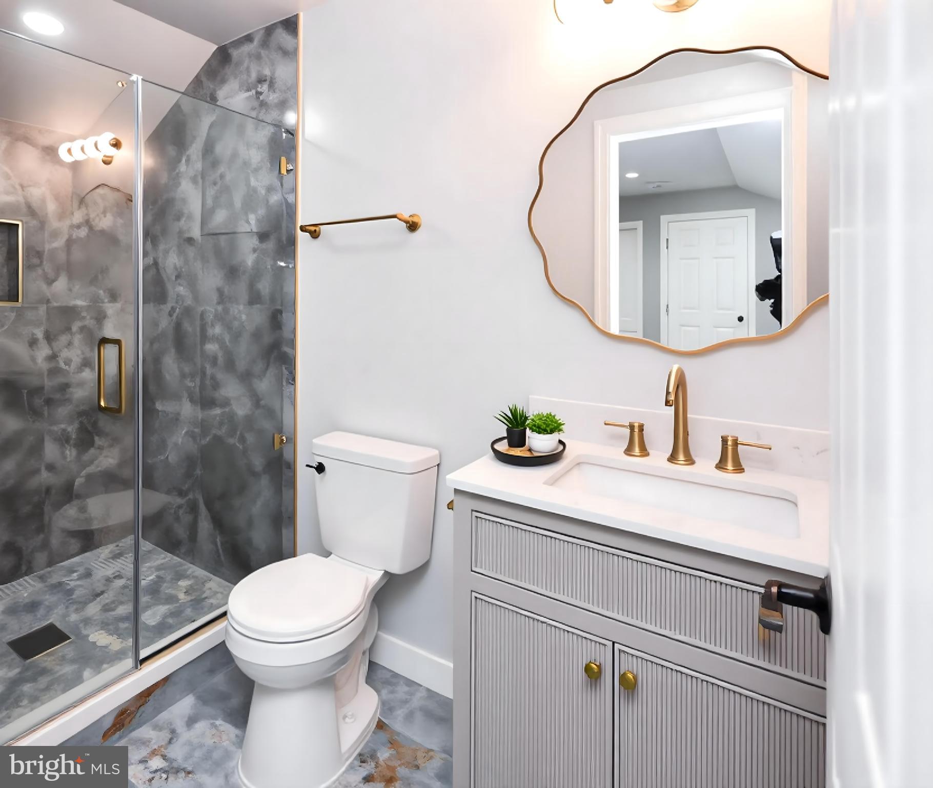 WOODLAND BEACH - Residential