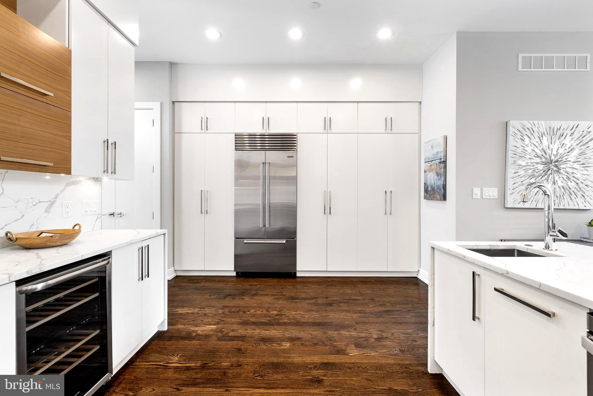 SOCIETY HILL - Residential