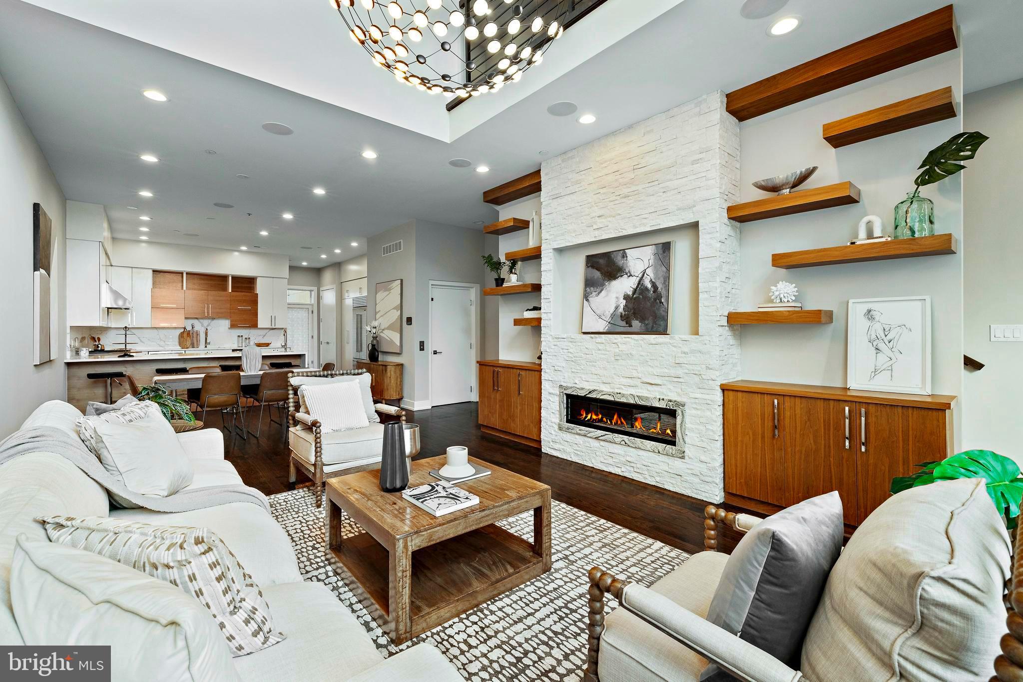 SOCIETY HILL - Residential