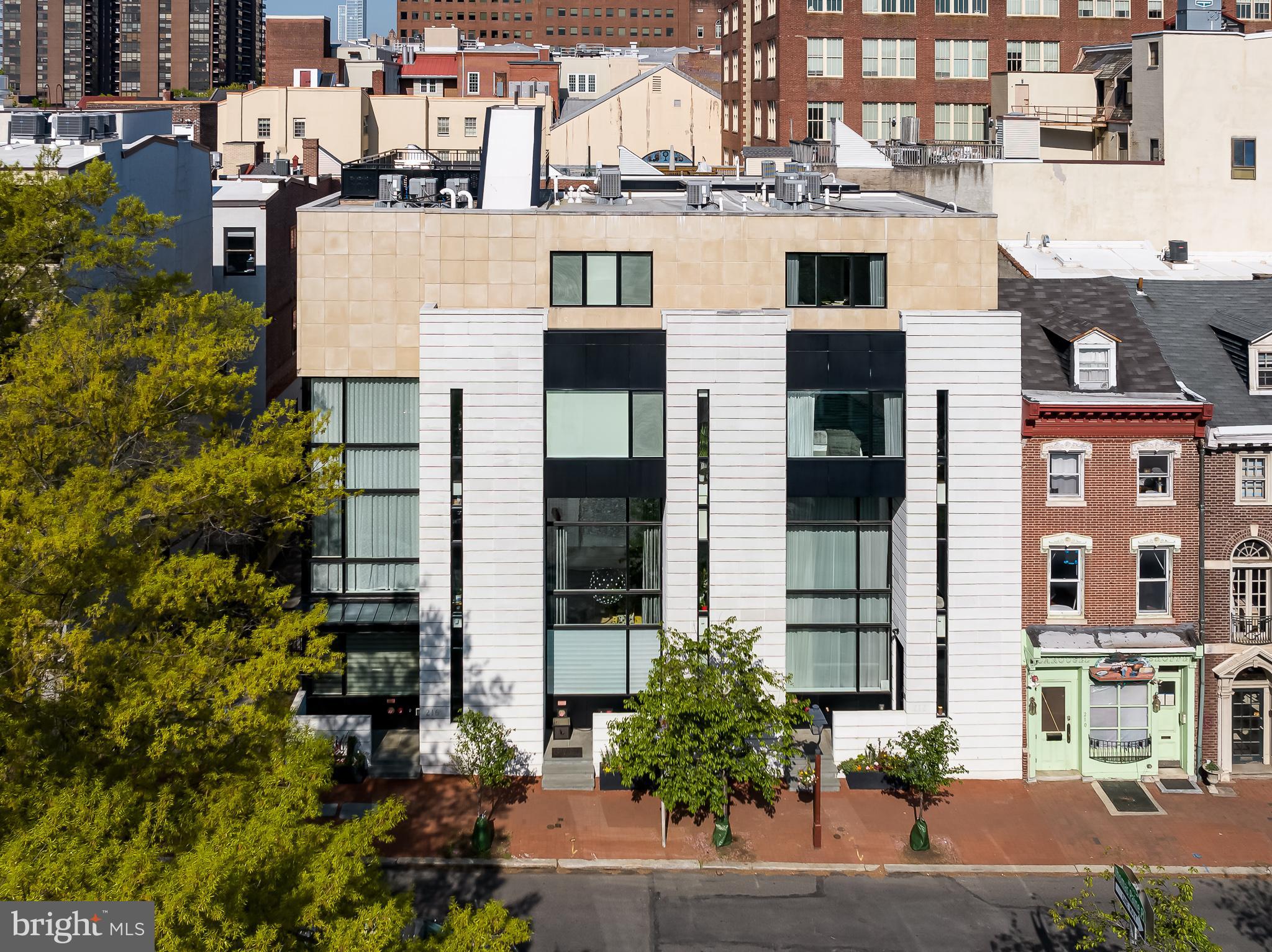 SOCIETY HILL - Residential