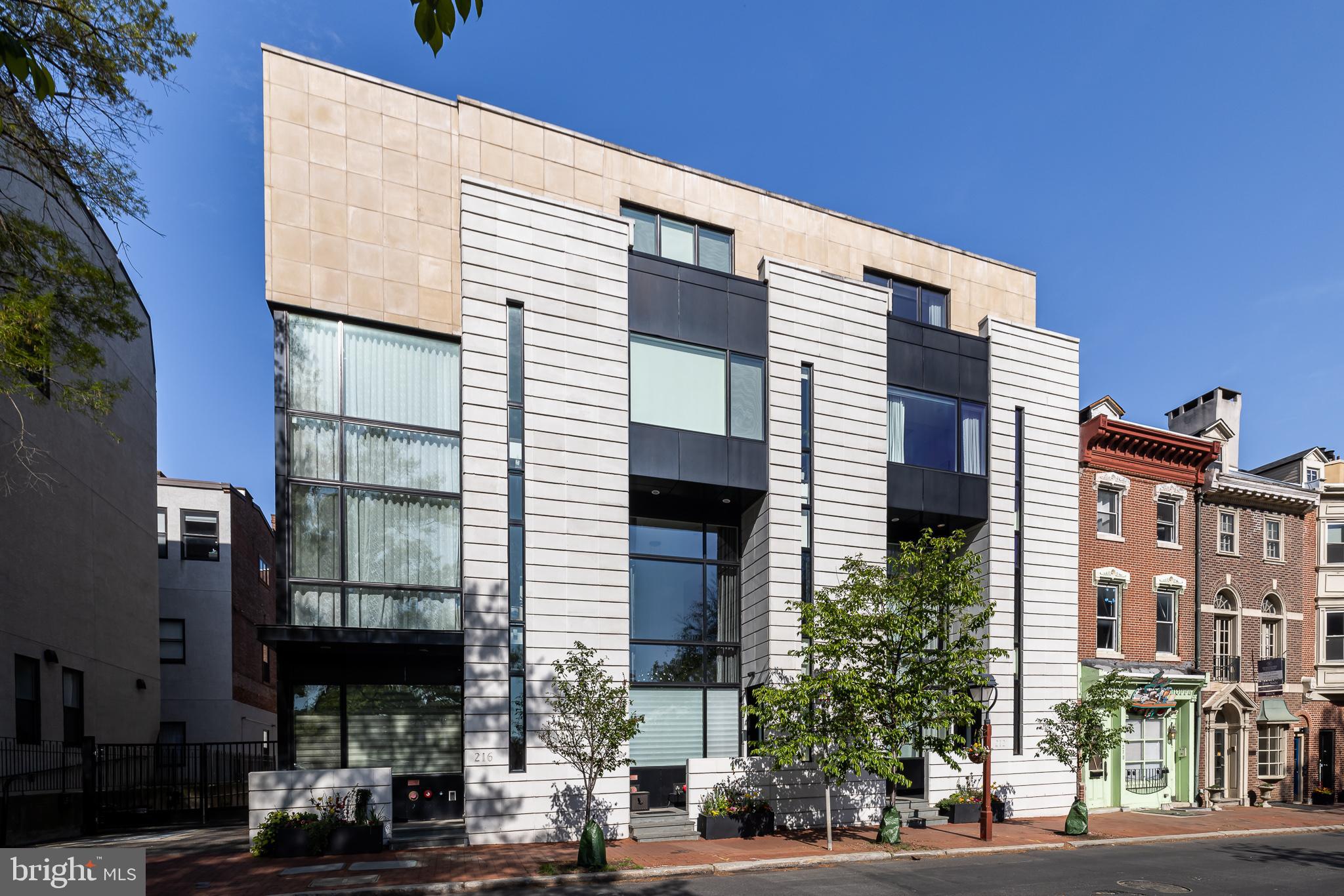 SOCIETY HILL - Residential