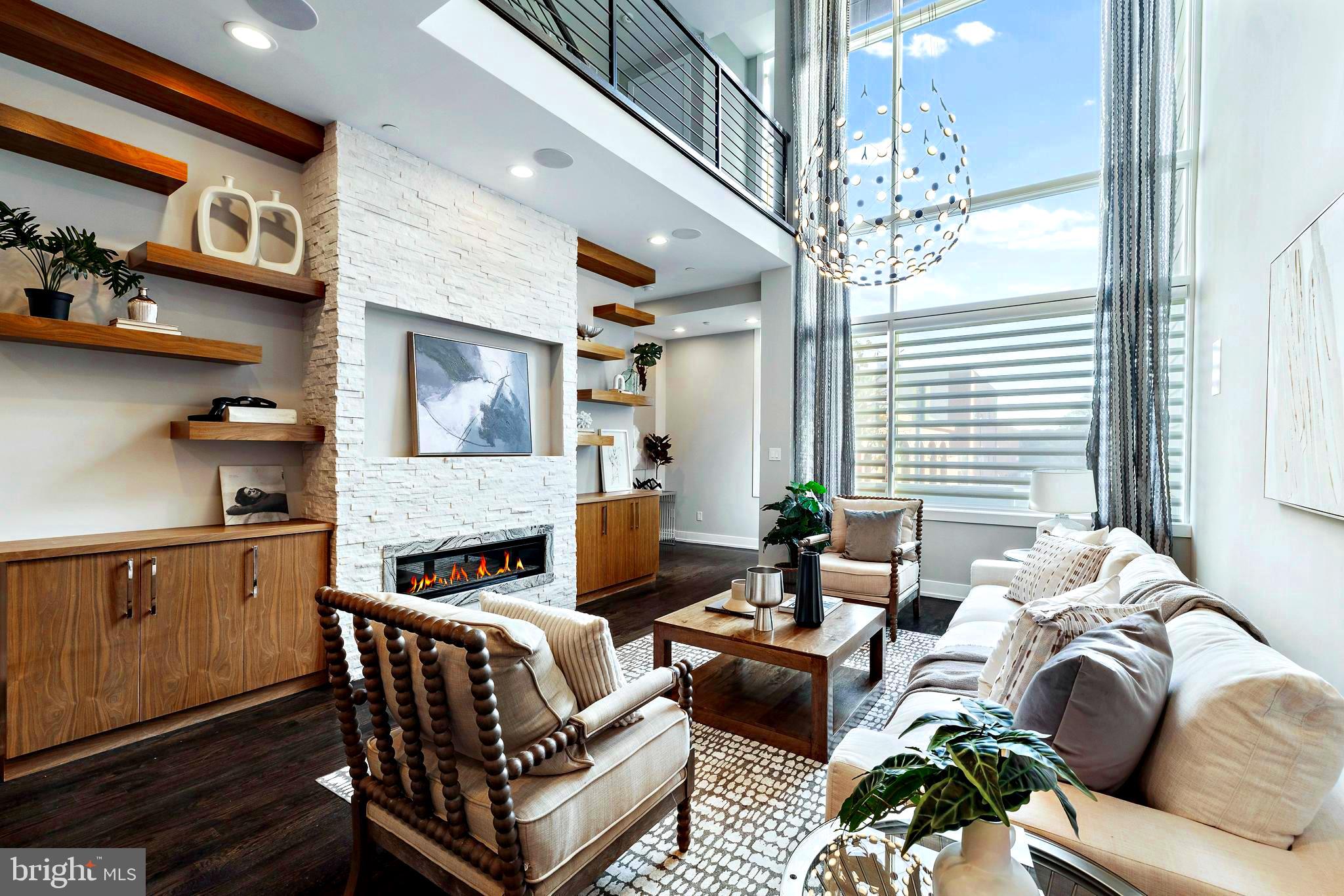 SOCIETY HILL - Residential