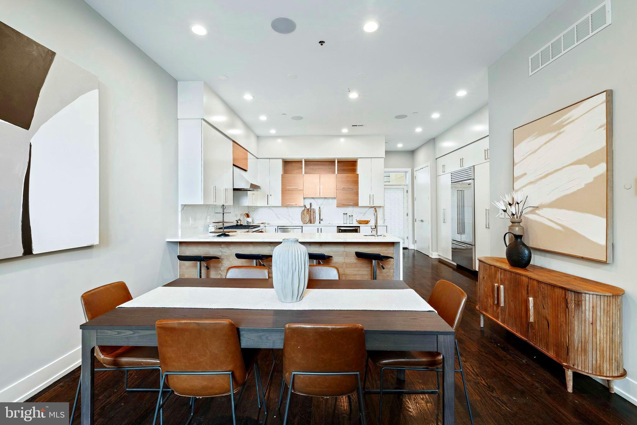 SOCIETY HILL - Residential