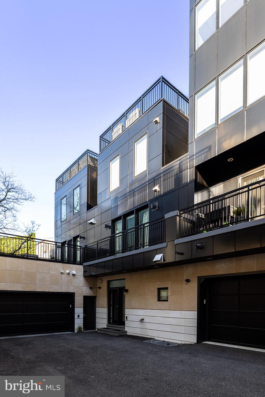 SOCIETY HILL - Residential