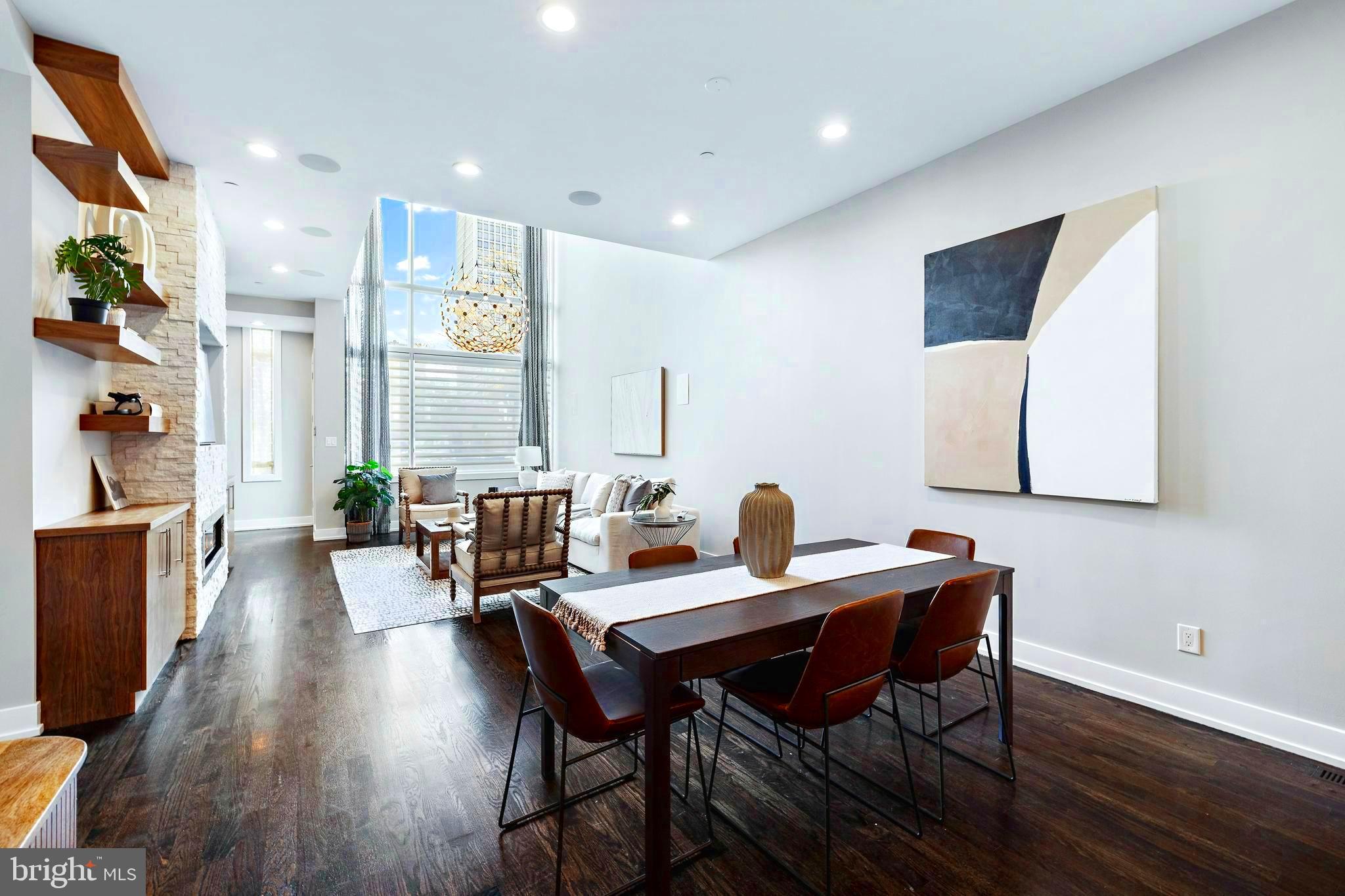 SOCIETY HILL - Residential