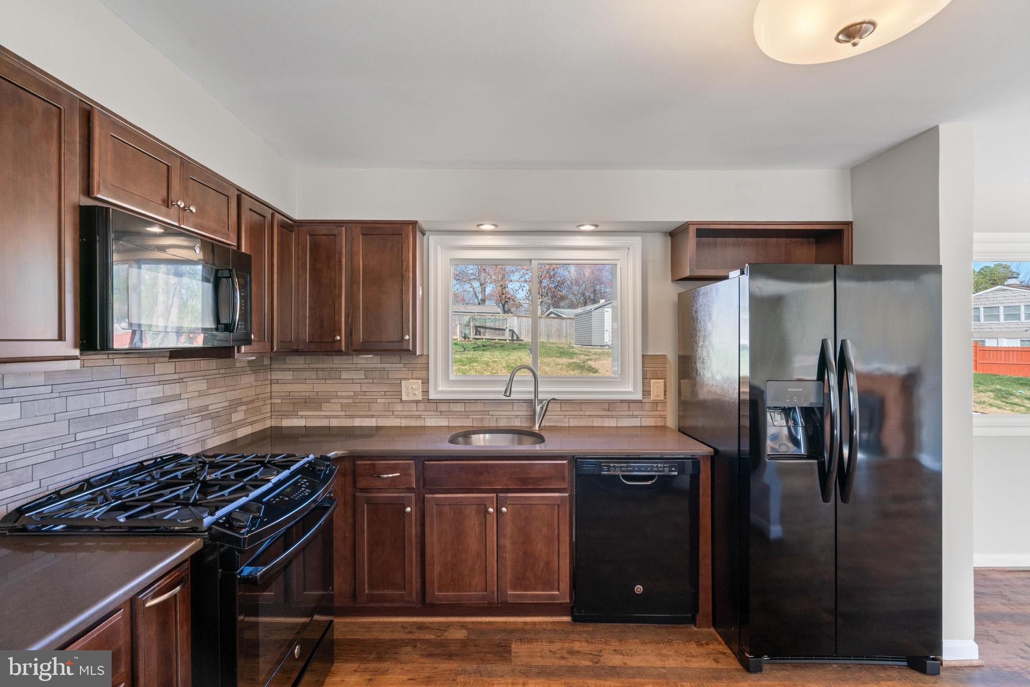 MONTICELLO WOODS - Residential