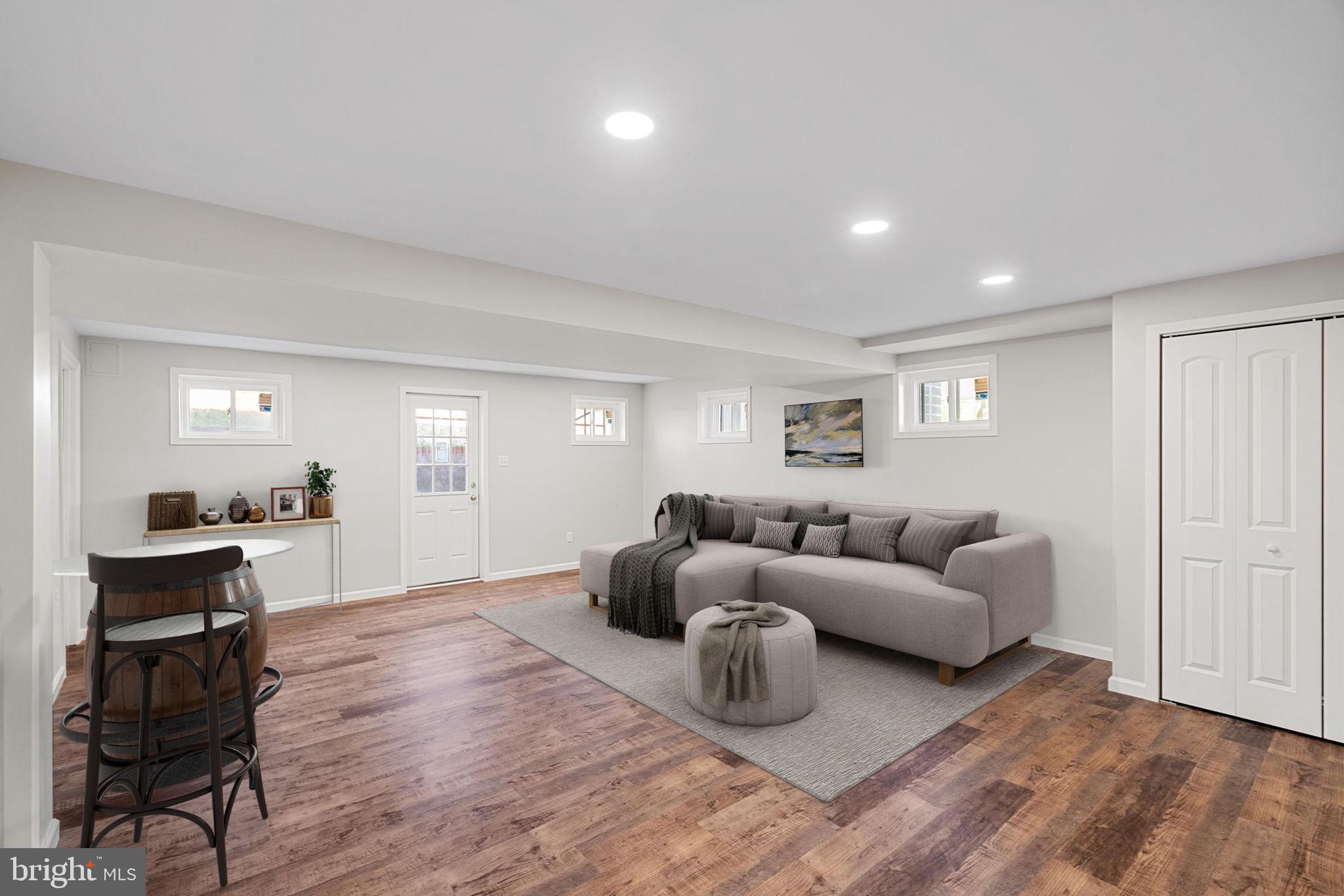 MONTICELLO WOODS - Residential