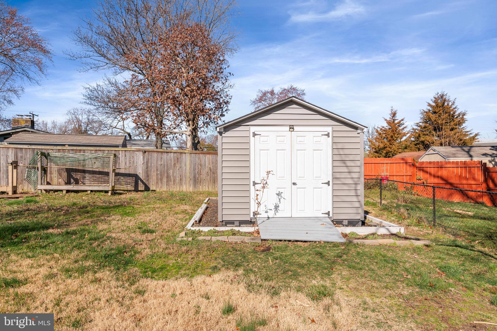 MONTICELLO WOODS - Residential