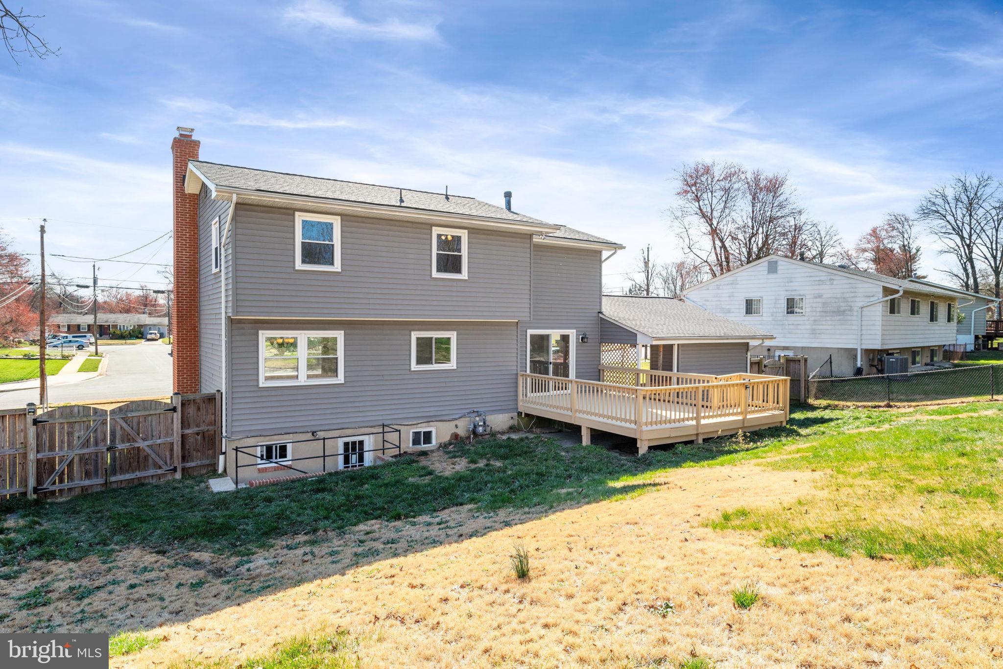 MONTICELLO WOODS - Residential