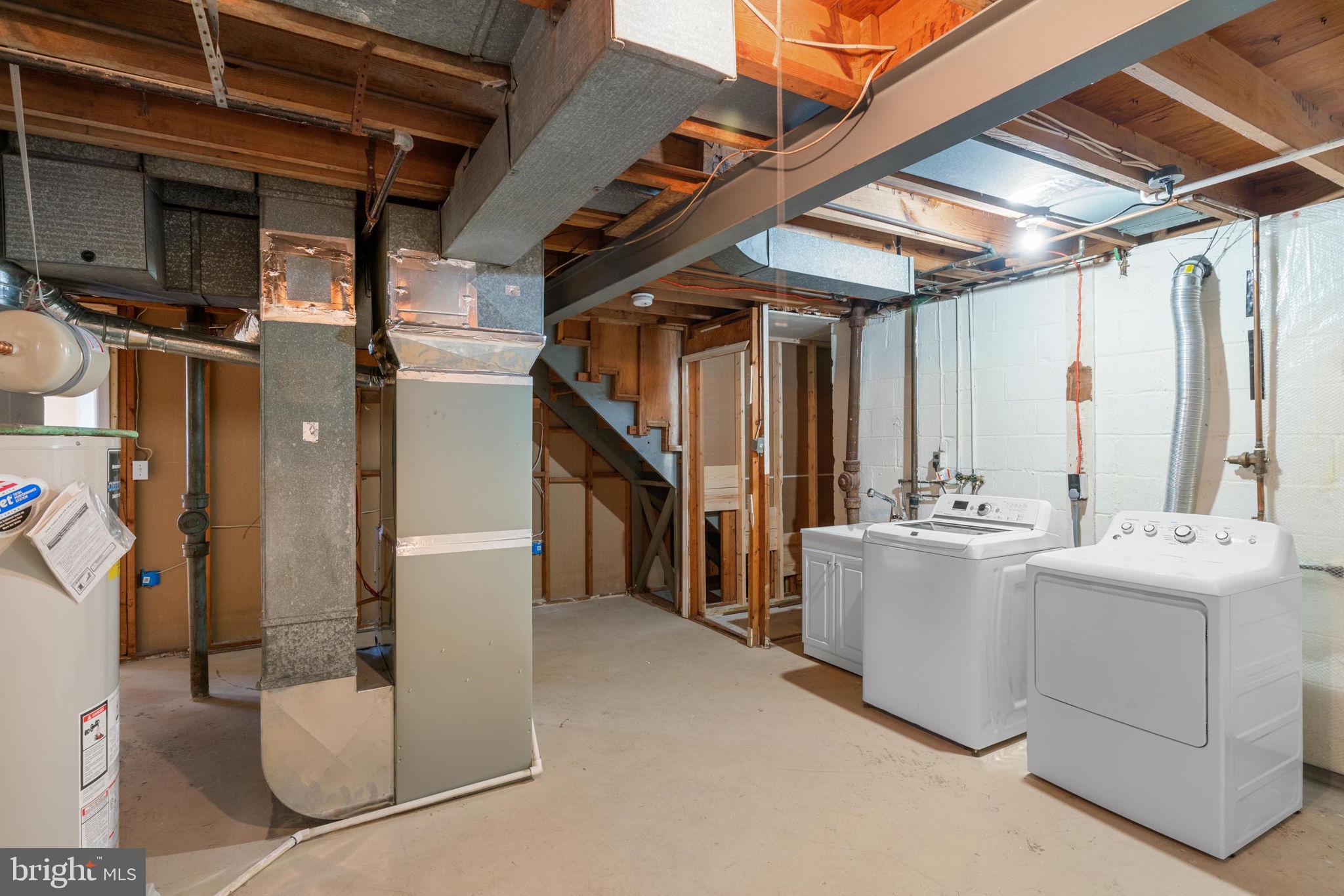 MONTICELLO WOODS - Residential