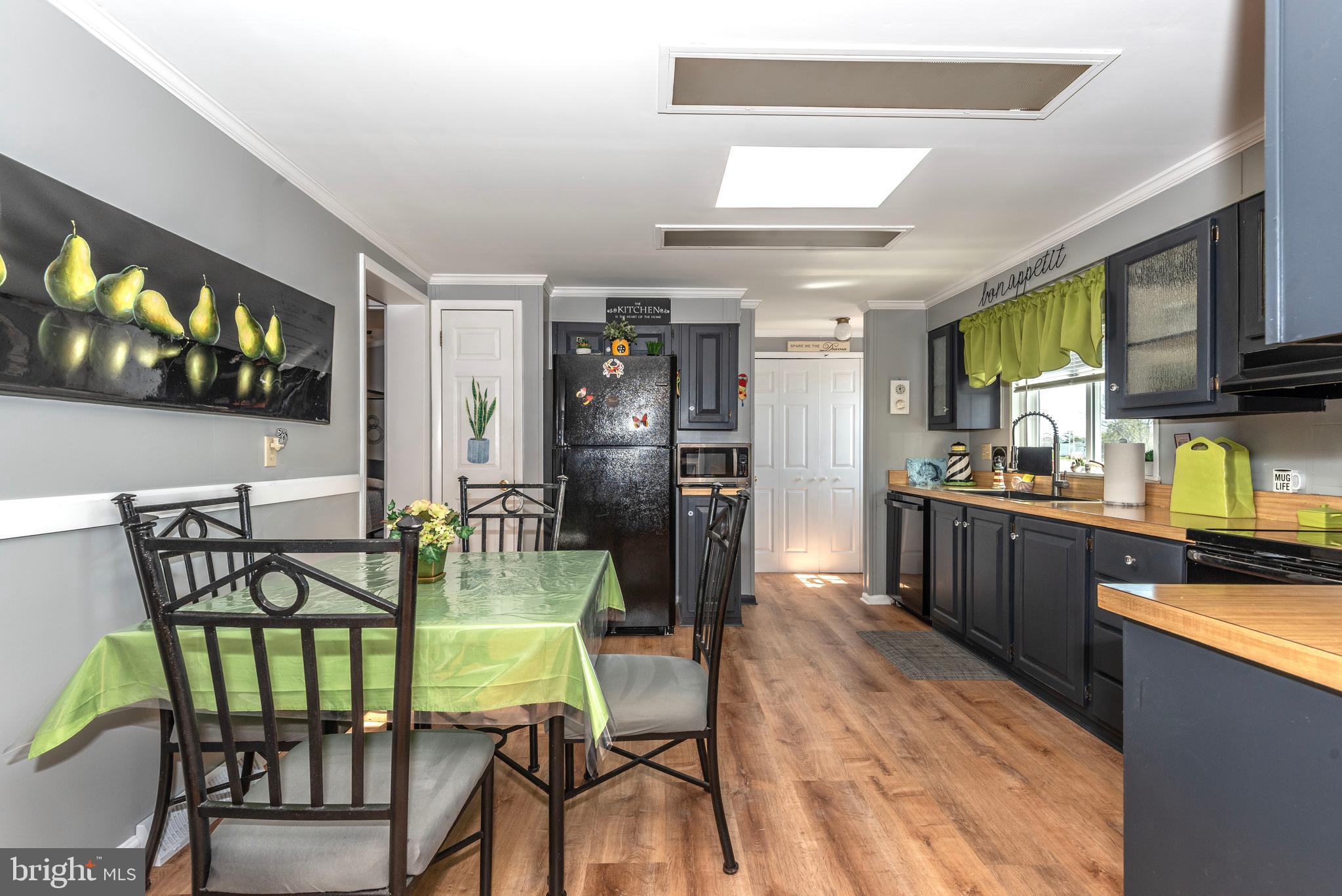 MYSTIC HARBOUR - Residential