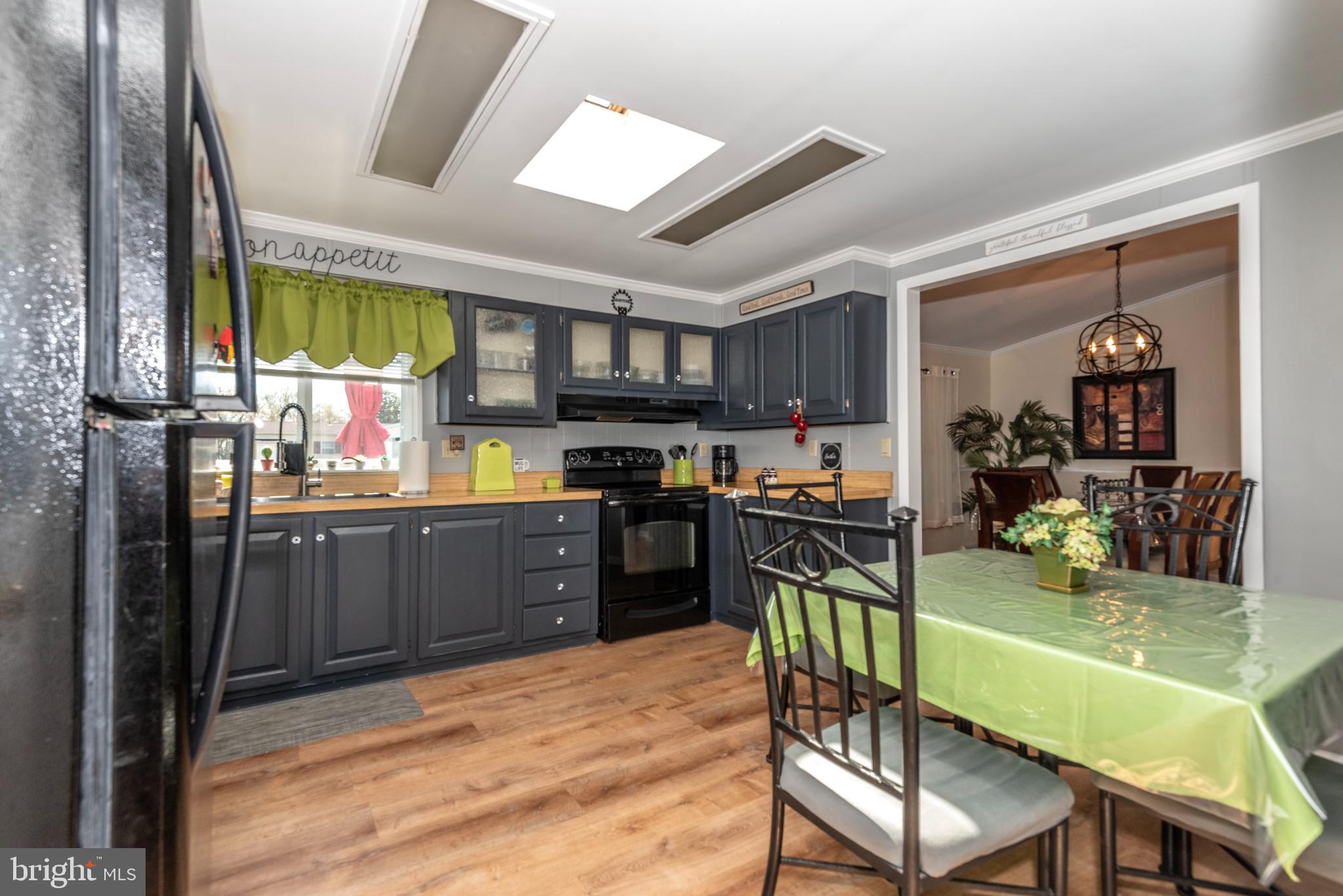 MYSTIC HARBOUR - Residential