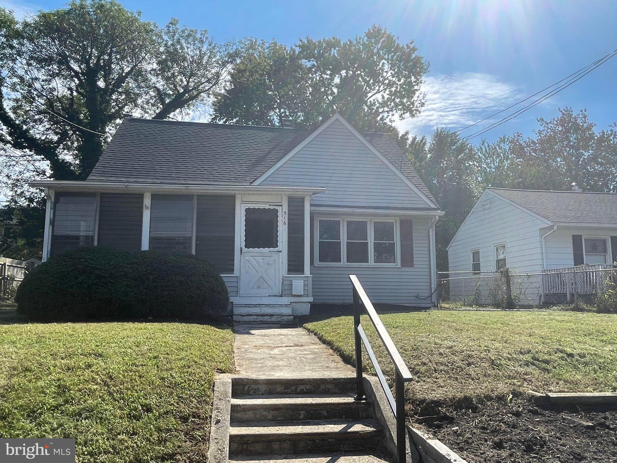 516 W MAIN STREET