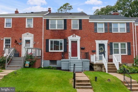 Townhouse For Sale - 1837 Darrich Drive<br/> Baltimore County, PARKVILLE, MD 21234