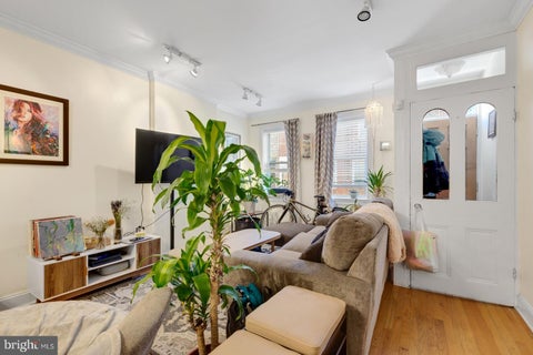 Townhouse For Rent - 824 N Judson Street<br/> PHILADELPHIA, PA 19130