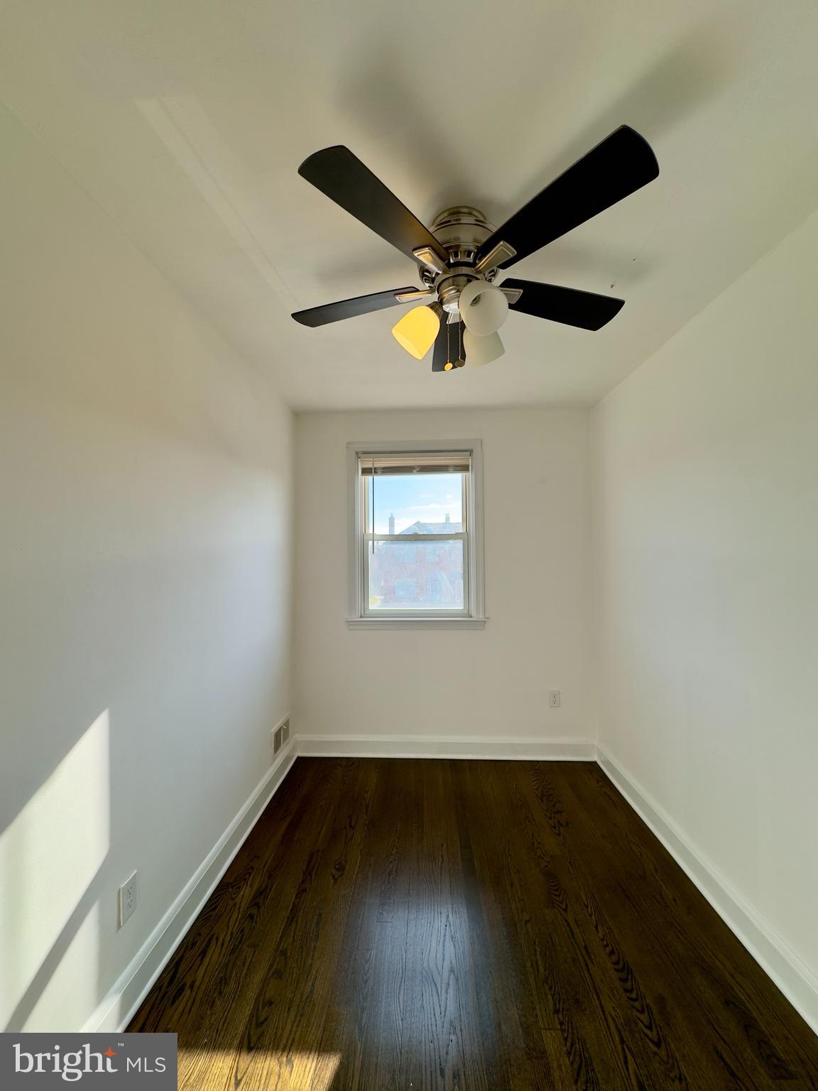 MIDDLE RIVER - Residential Lease