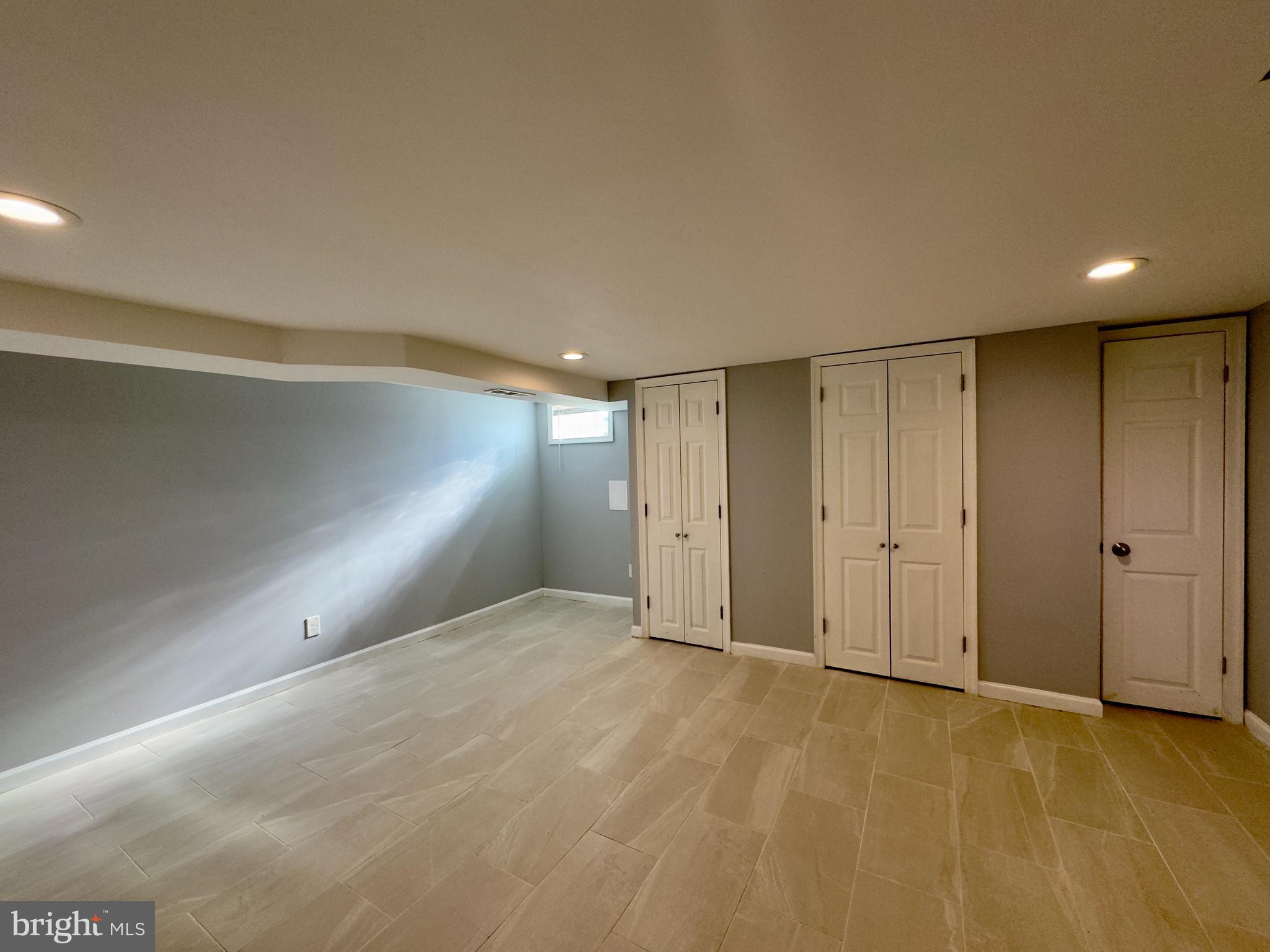 MIDDLE RIVER - Residential Lease