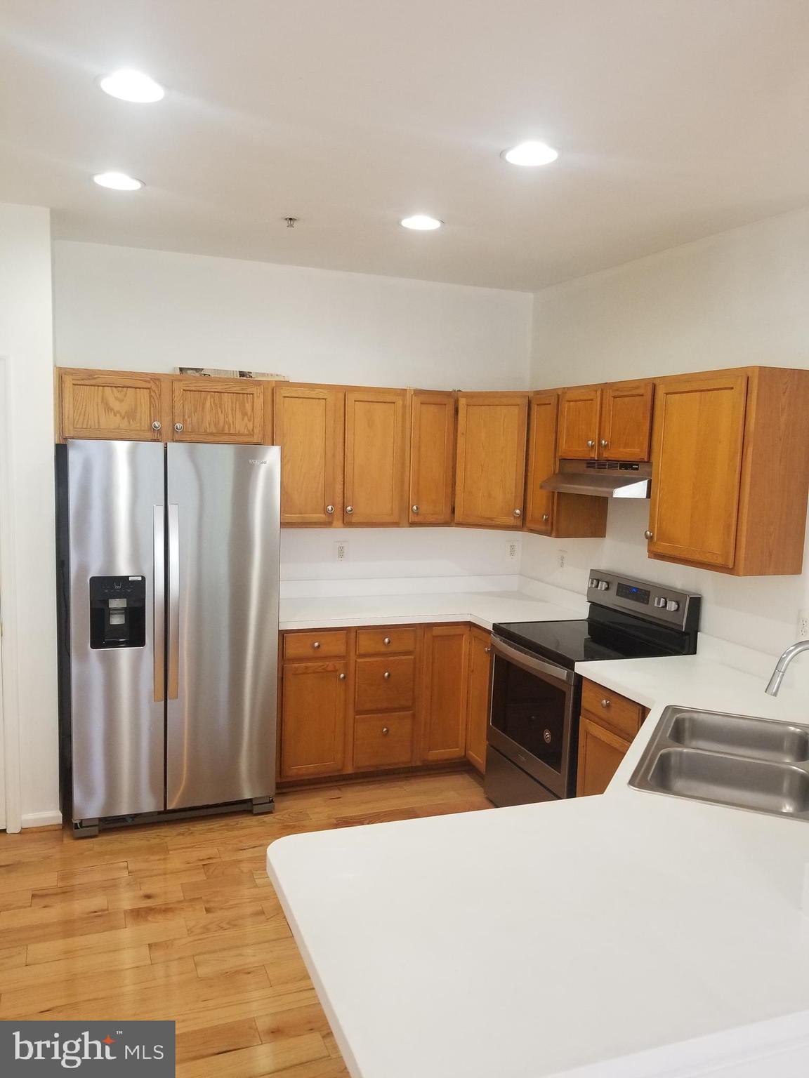 WATERS EDGE - Residential